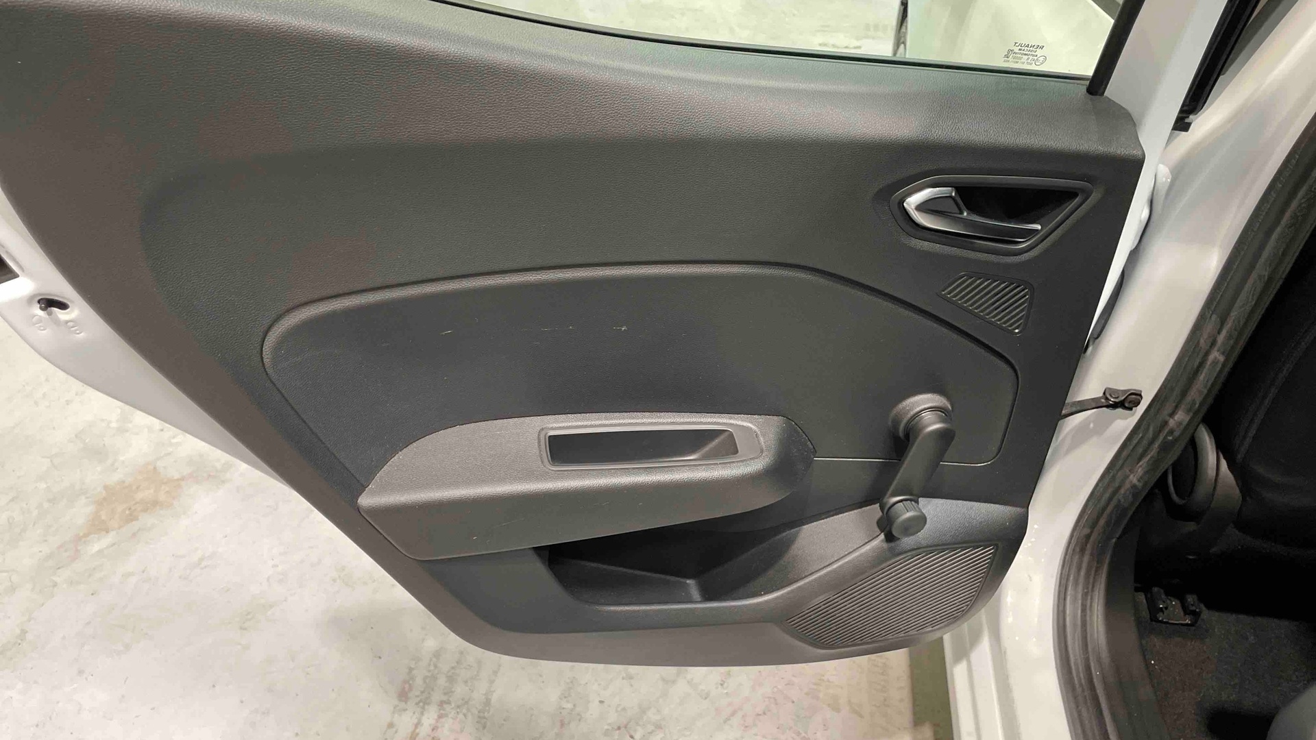RENAULT CLIO V SOCIETE SOCIETE BLUE DCI 100 - 21N BUSINESS REVERSIBLE