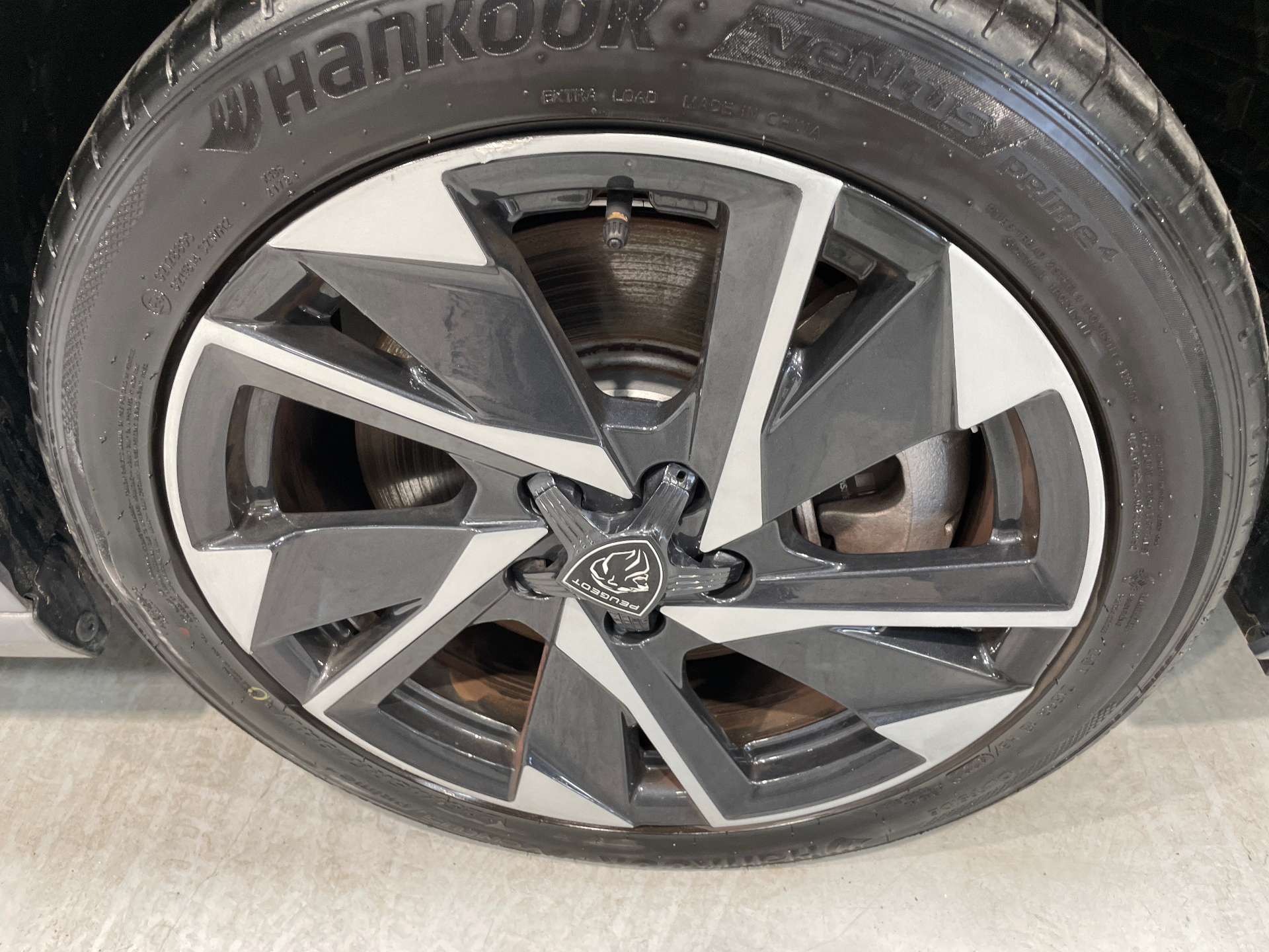 PEUGEOT 308 PHEV 180 e-EAT8 Allure Pack - 5P — expertise