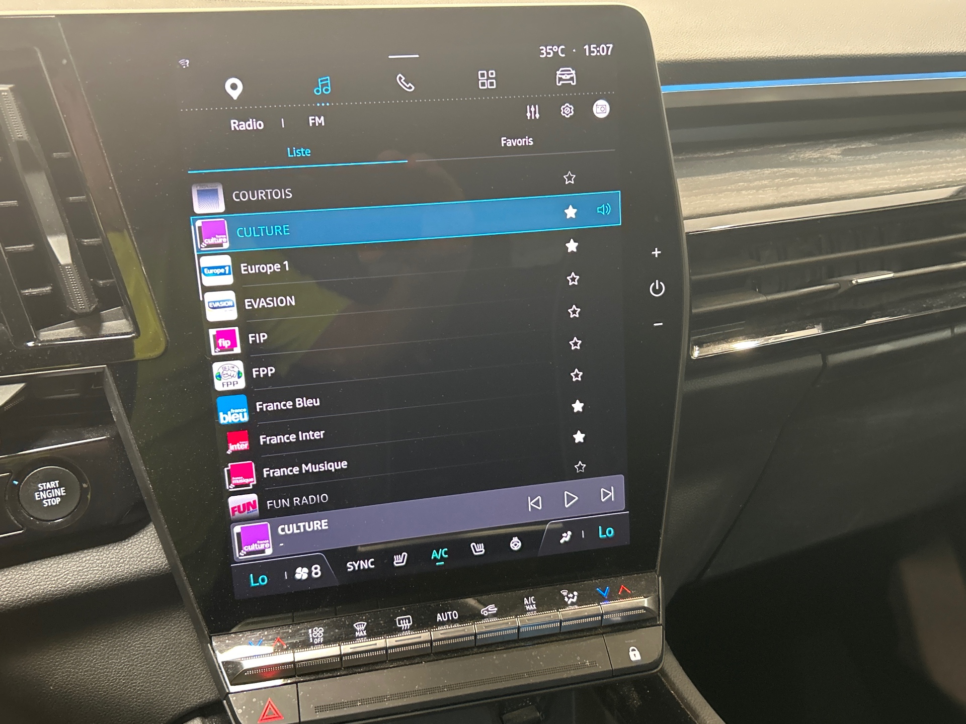 RENAULT AUSTRAL E-Tech hybrid 200 Iconic