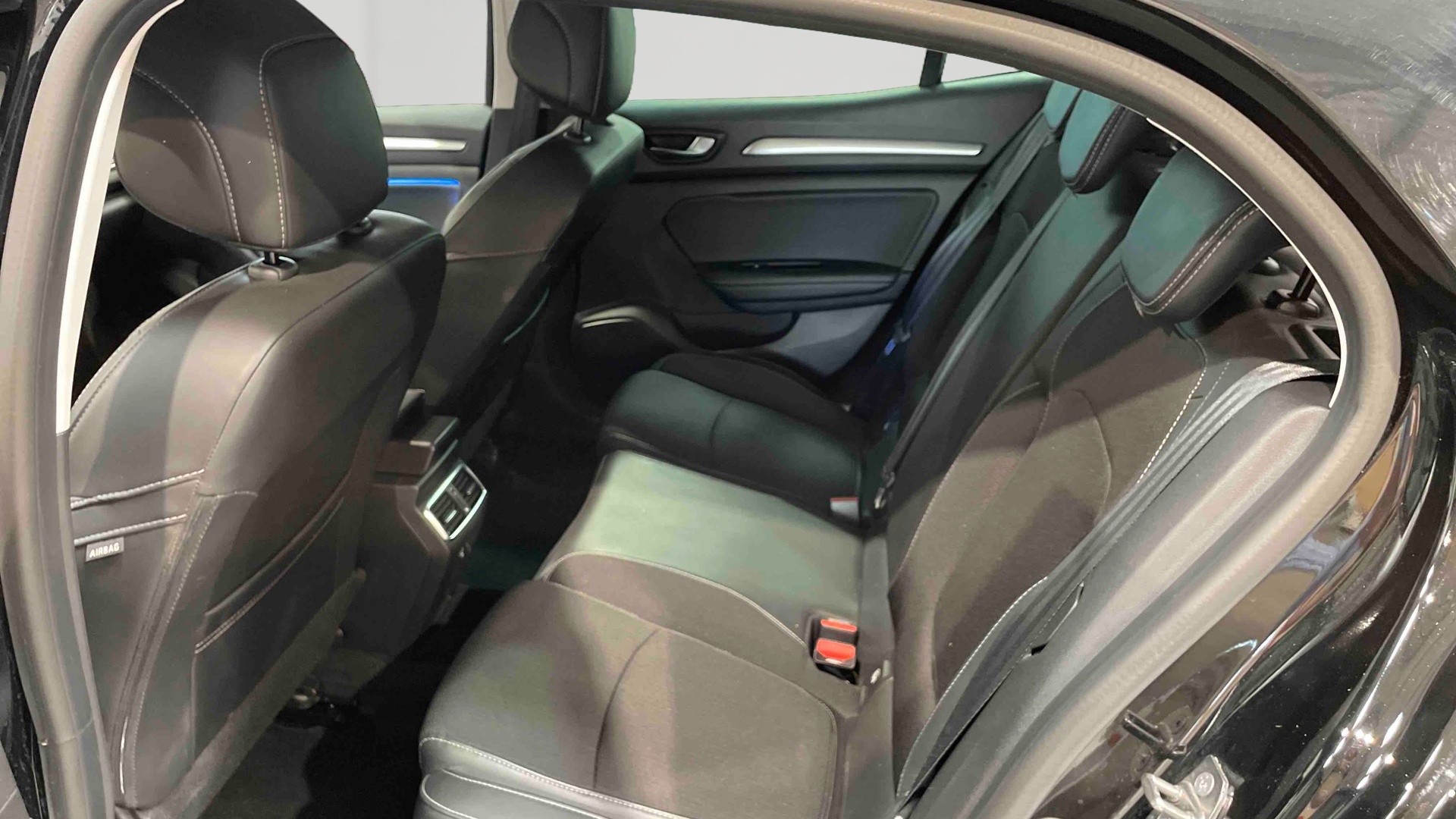 RENAULT MEGANE IV BERLINE TCe 140 EDC Techno