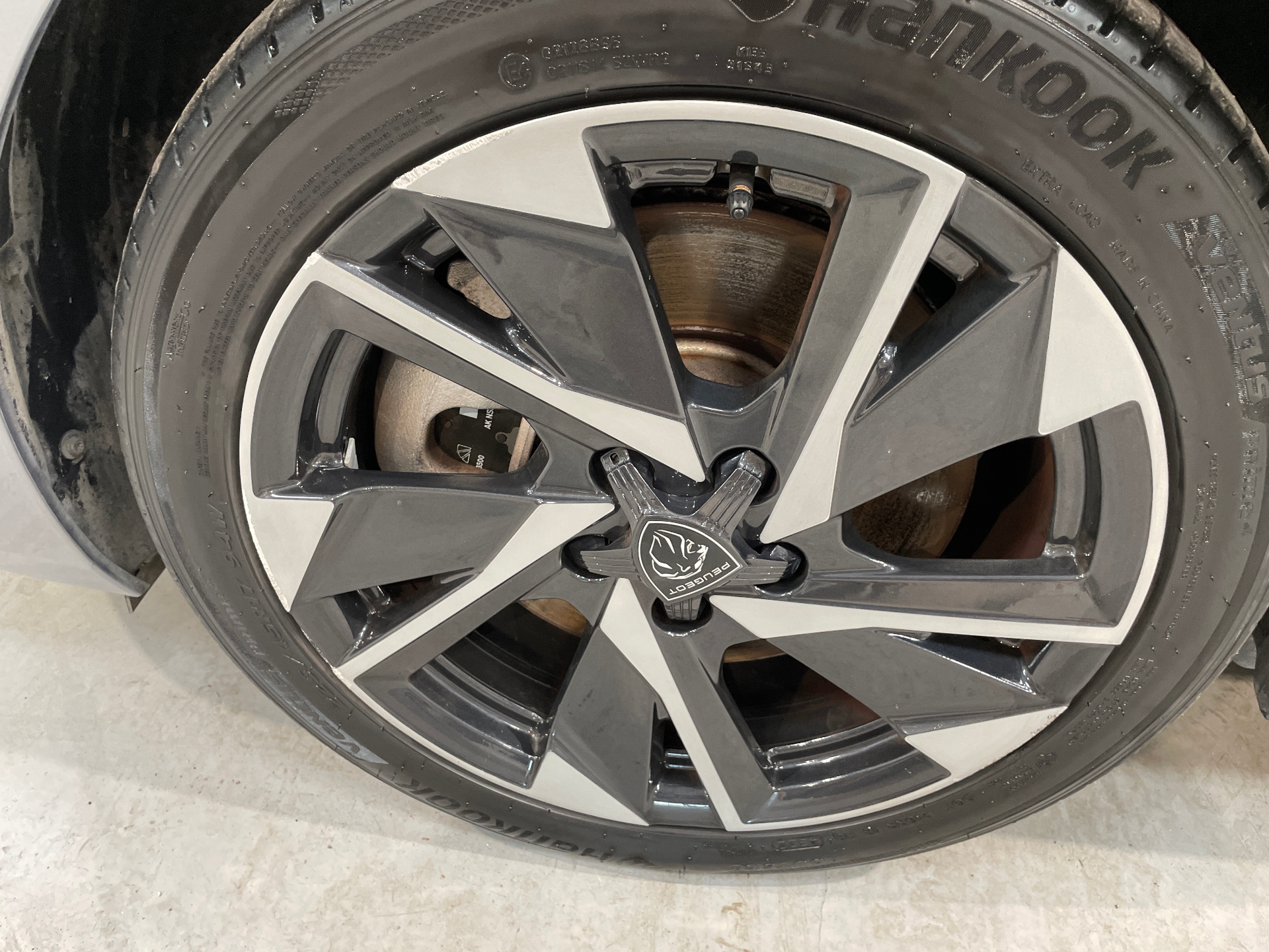 PEUGEOT 308 PHEV 180 e-EAT8 Allure Pack - 5P — expertise
