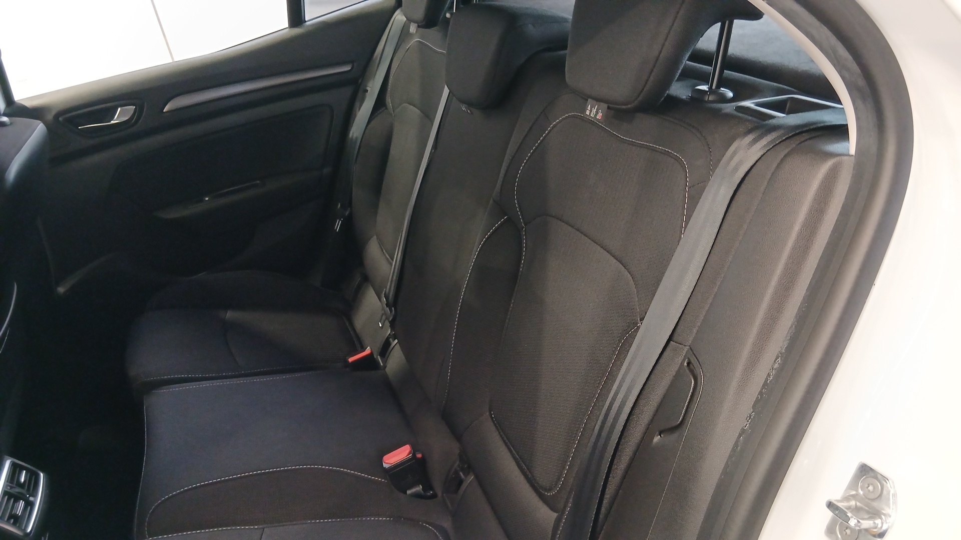 RENAULT MEGANE IV BERLINE Blue dCi 115 EDC - 21N Business