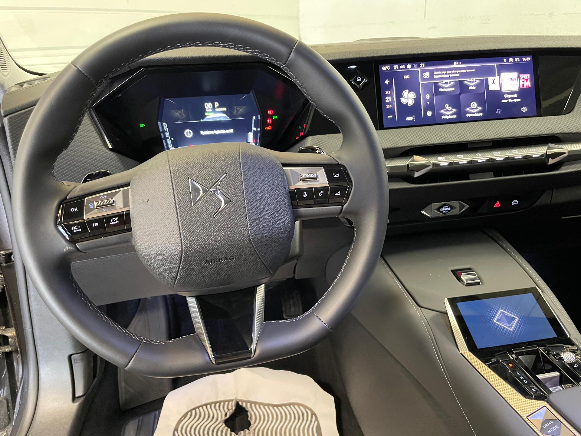 DS DS 4 Hybride E-Tense 225 EAT8 Cross Trocadero