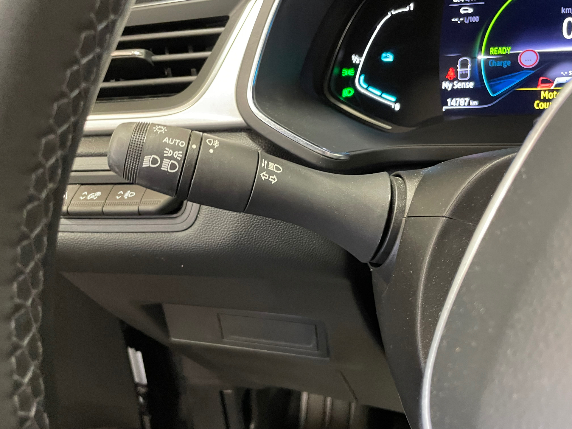 RENAULT CAPTUR E-Tech full hybrid 145 Techno