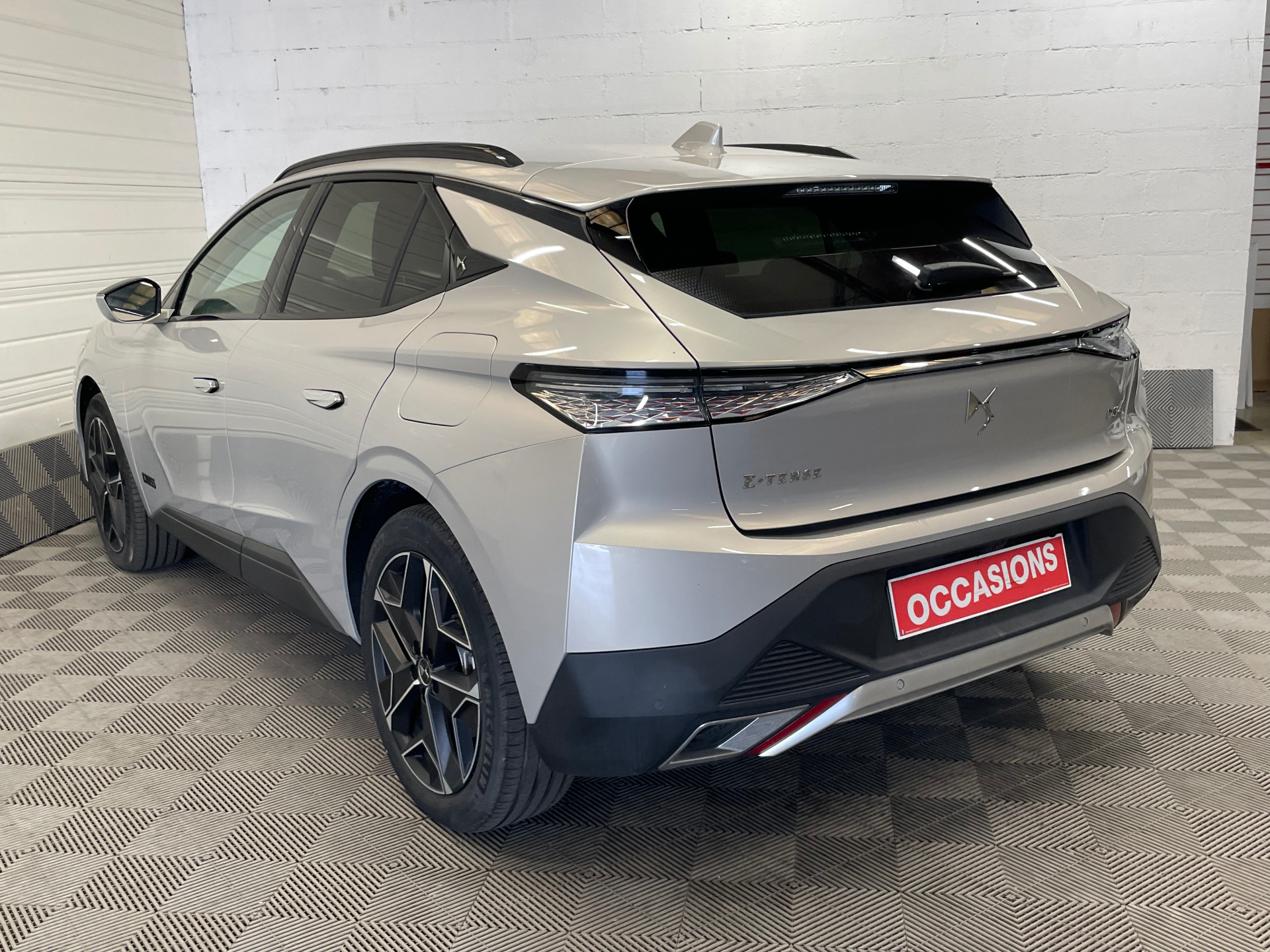 DS DS 4 Hybride E-Tense 225 EAT8 Cross Rivoli