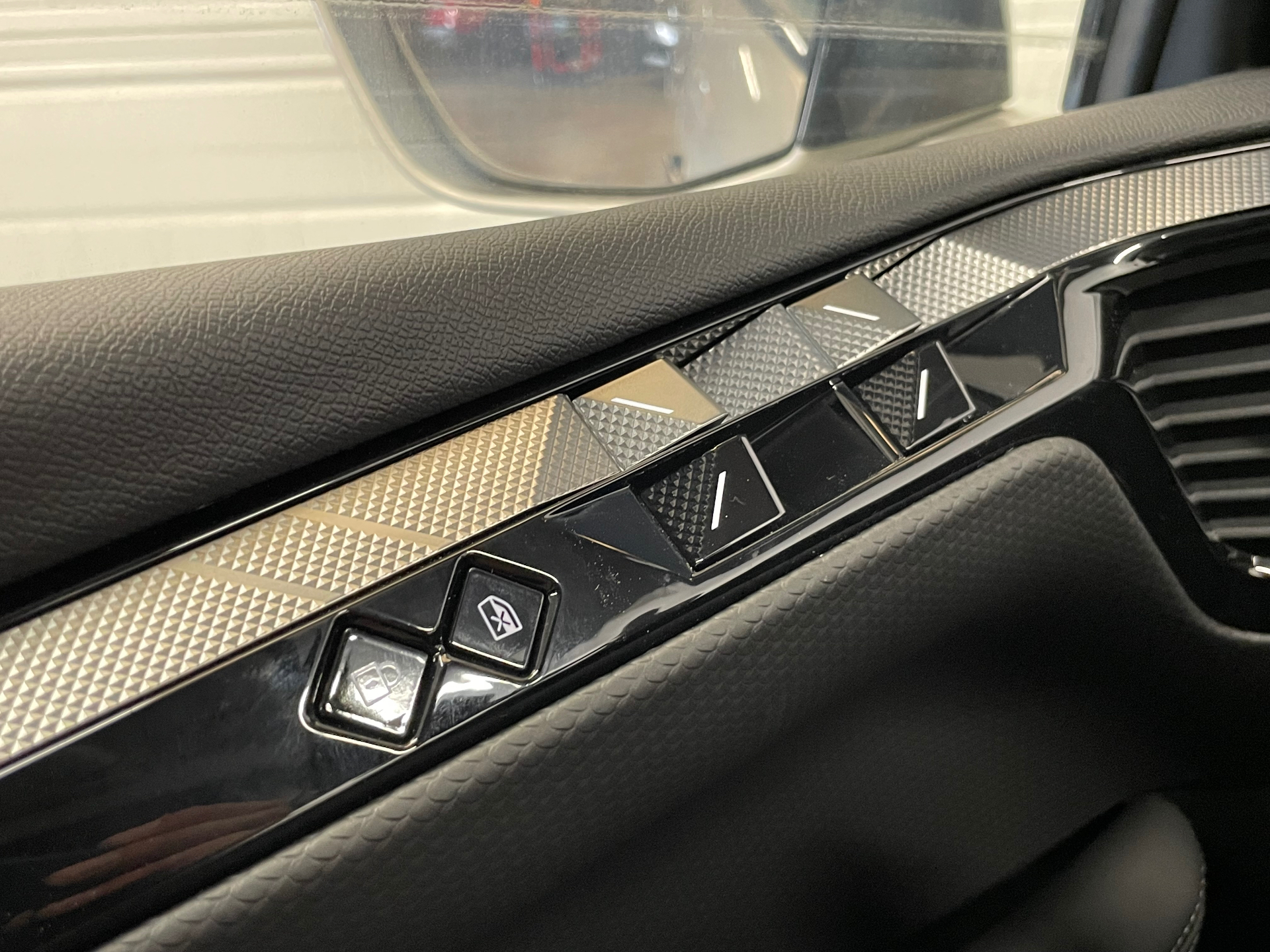 DS DS 4 Hybride E-Tense 225 EAT8 Cross Rivoli
