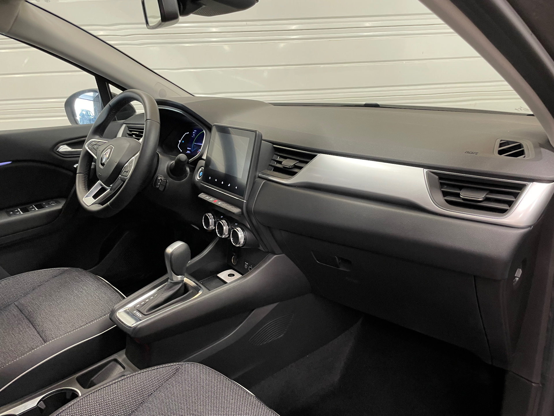 RENAULT CAPTUR E-Tech full hybrid 145 Techno