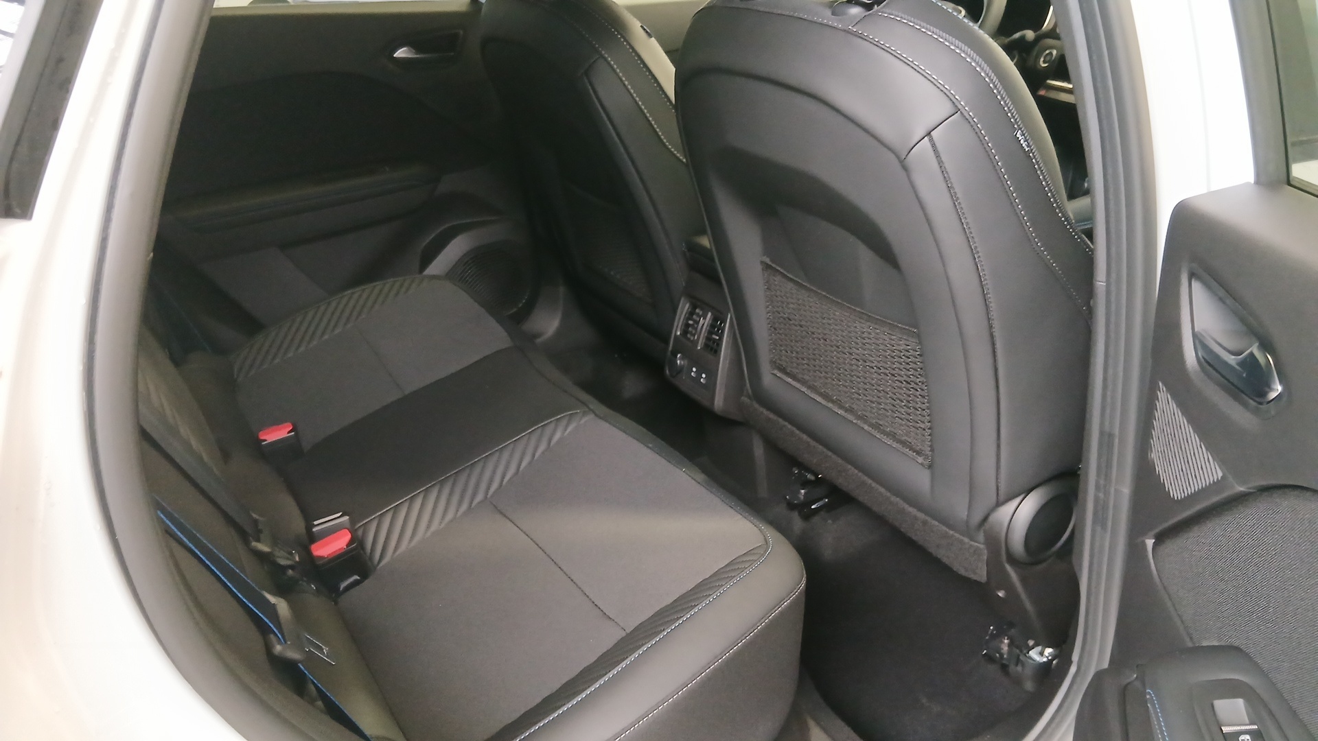 RENAULT CAPTUR E-Tech full hybrid 160 ch esprit Alpine