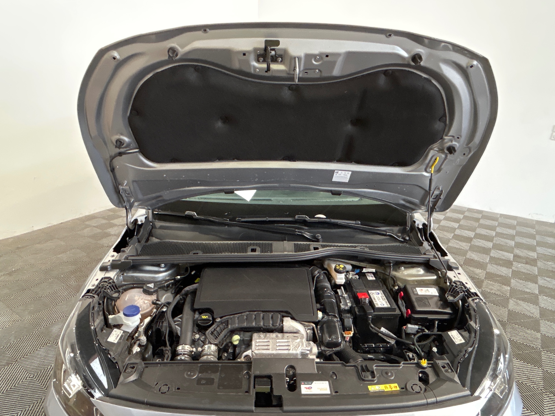 PEUGEOT 208 Style 100 ch BVM6 — expertise