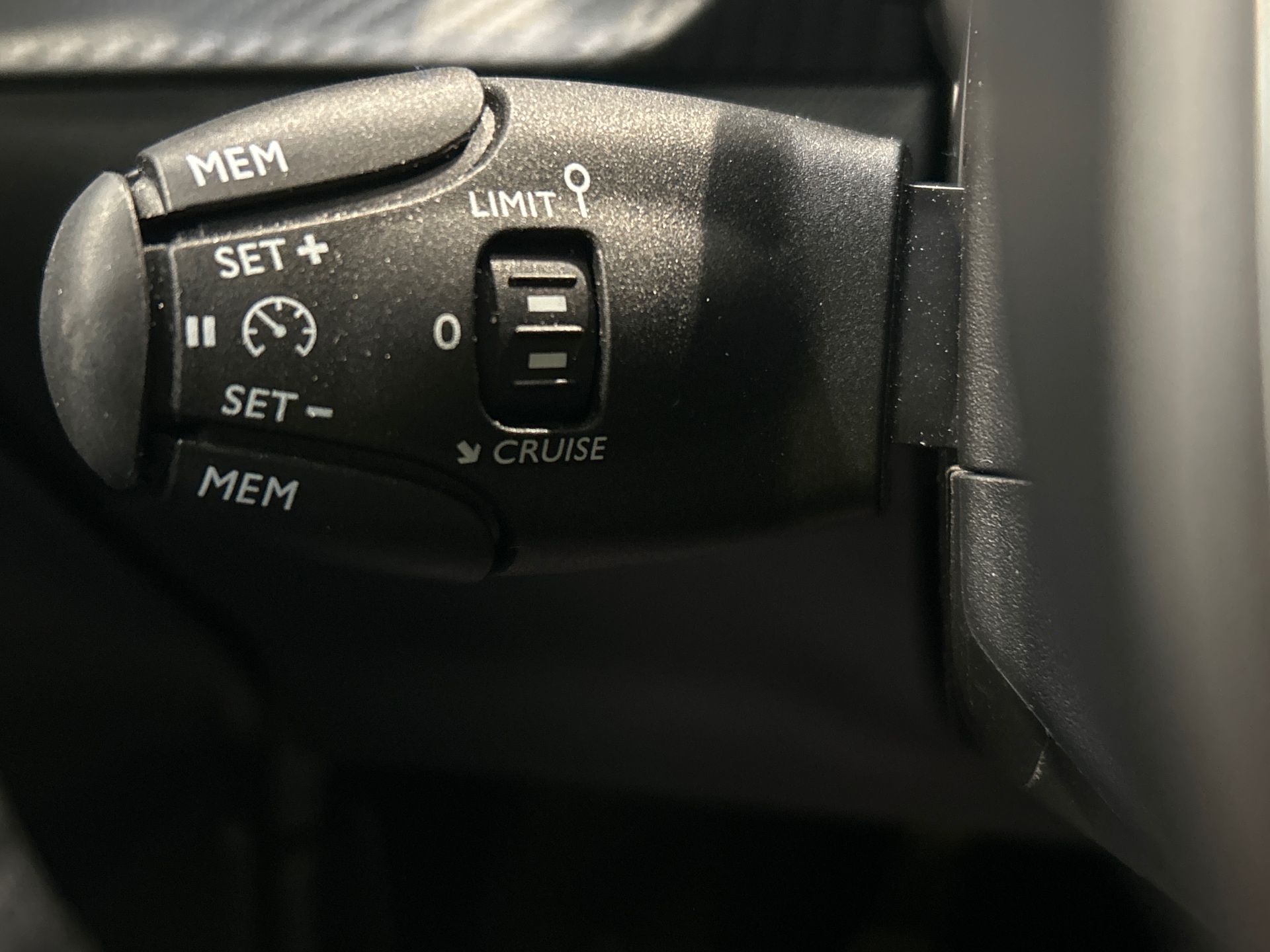 PEUGEOT 208 Style 100 ch BVM6