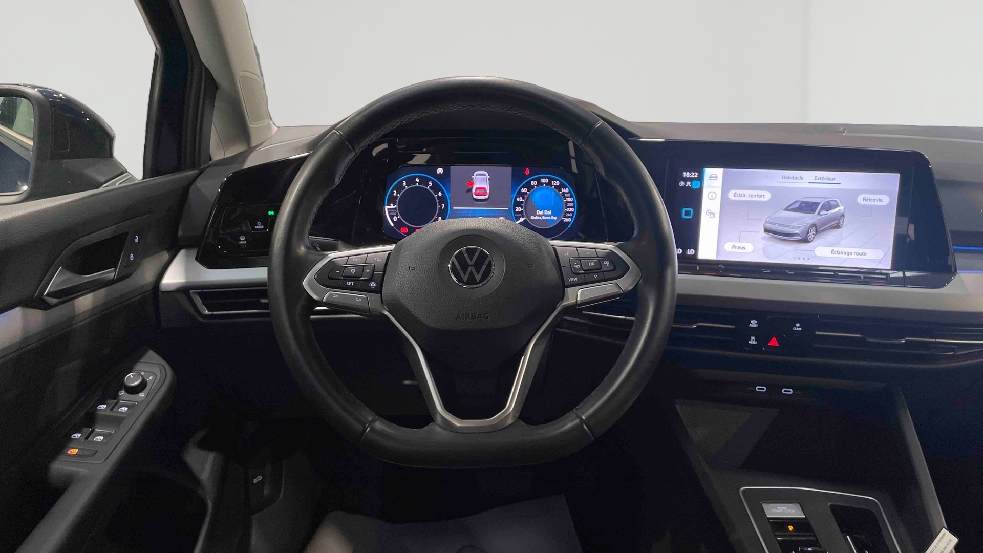 VOLKSWAGEN GOLF 1.5 eTSI OPF 130 DSG7 Life Business