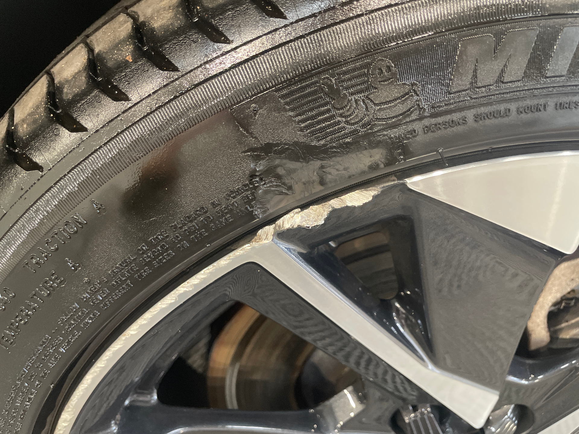 PEUGEOT 308 BlueHDi 130ch S&S EAT8 Allure — expertise