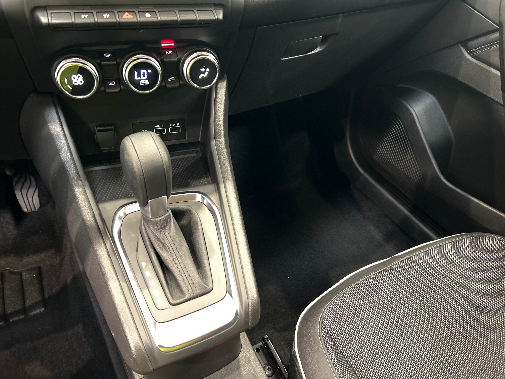 RENAULT CAPTUR E-Tech full hybrid 145 Techno