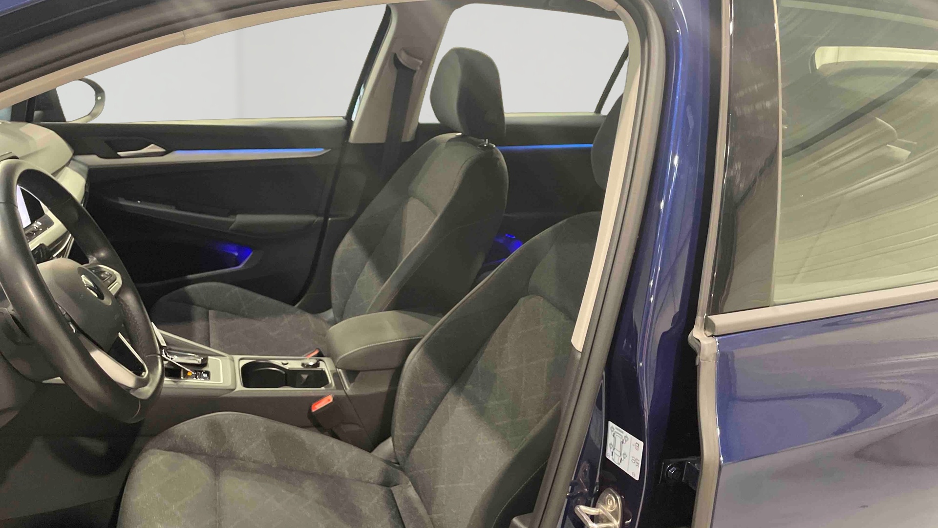 VOLKSWAGEN GOLF 1.5 eTSI OPF 130 DSG7 Life Business