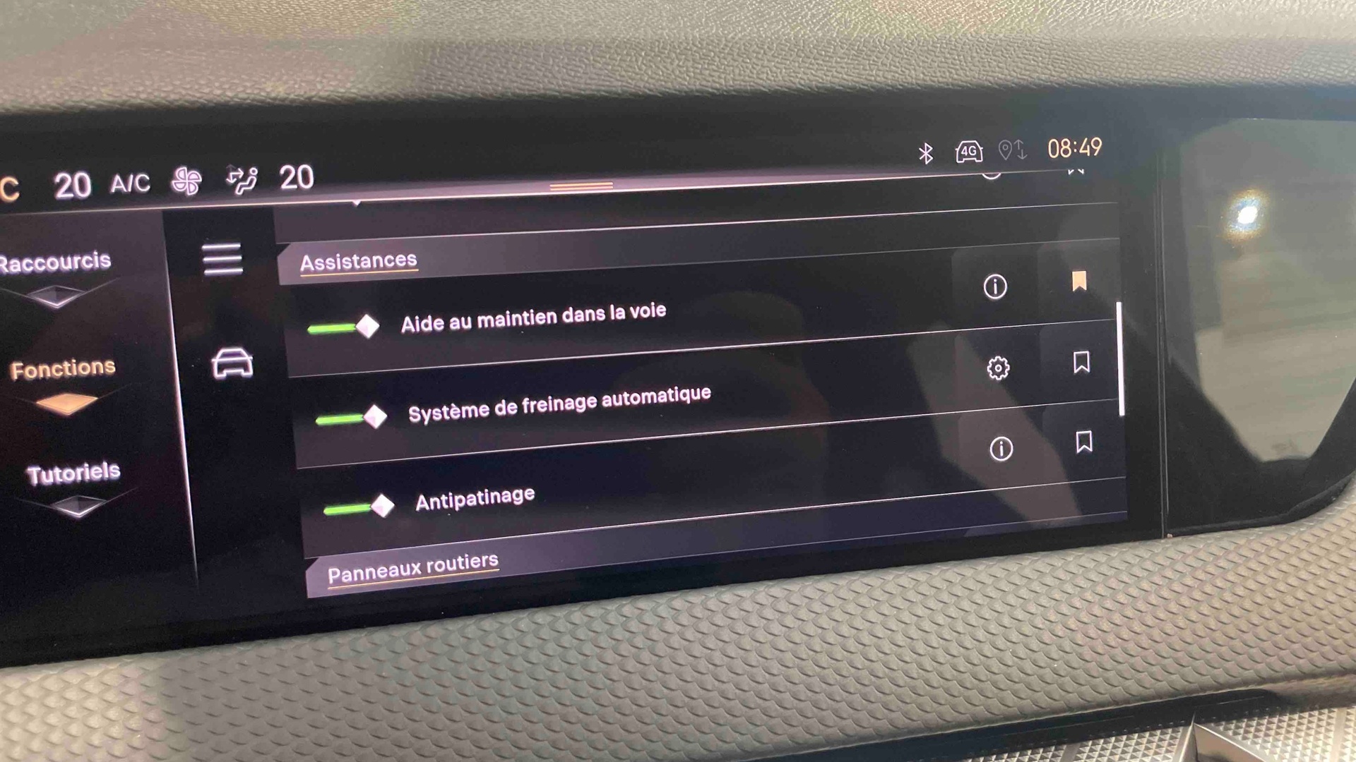 DS DS 4 Hybride E-Tense 225 EAT8 Cross Trocadero - 5P