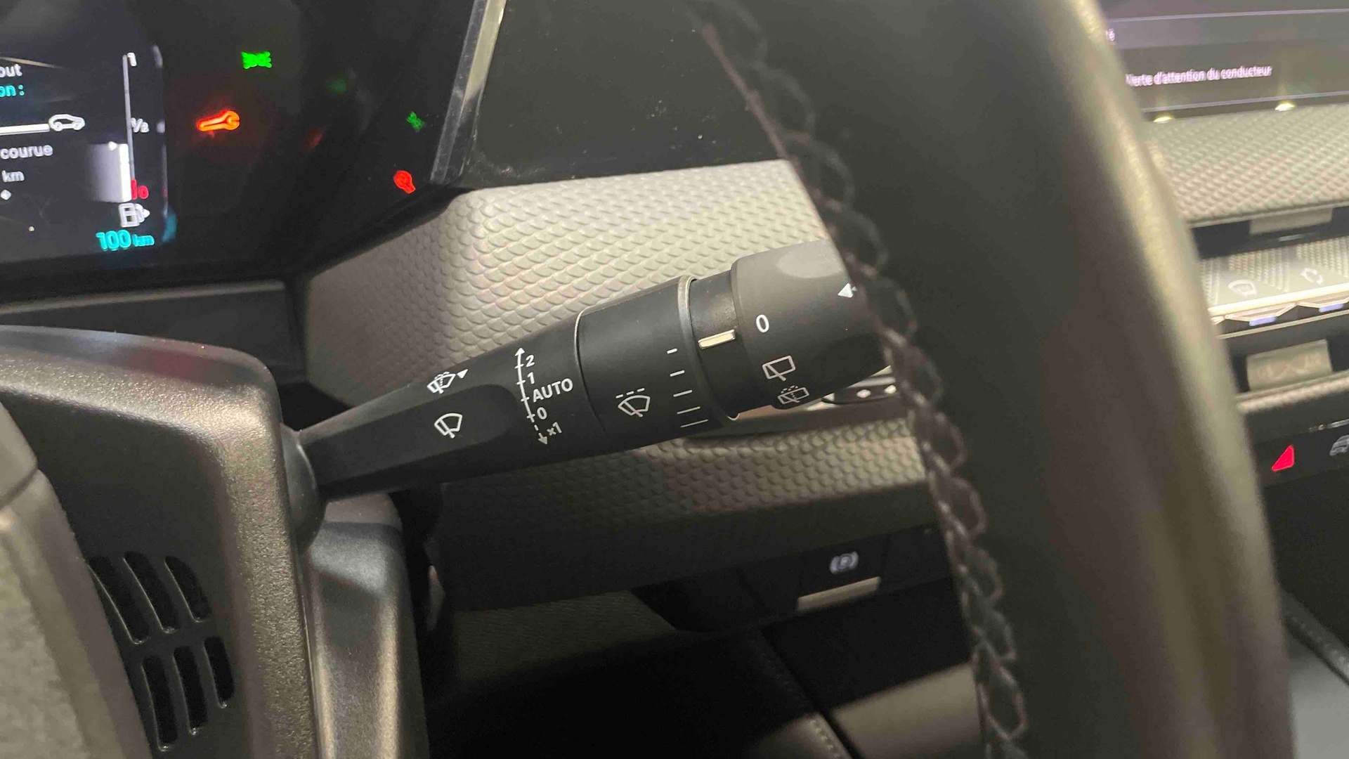 DS DS 4 Hybride E-Tense 225 EAT8 Cross Trocadero - 5P