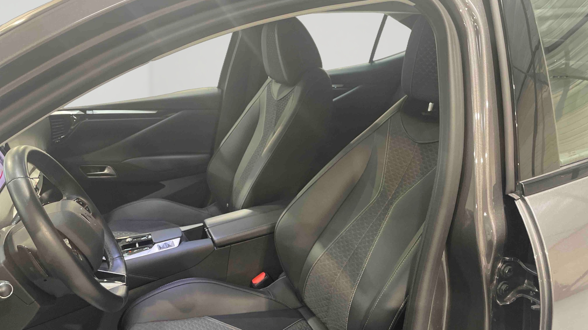 DS DS 4 Hybride E-Tense 225 EAT8 Cross Trocadero - 5P