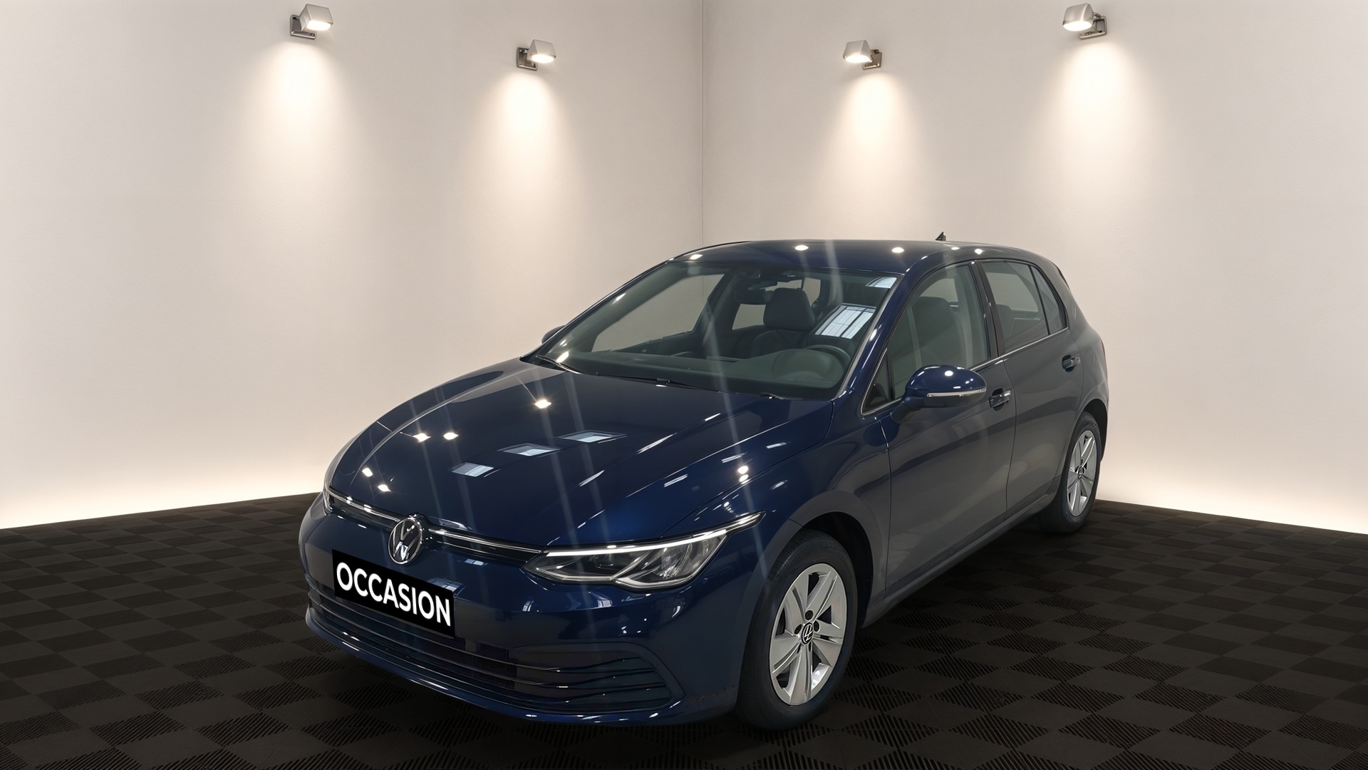 VOLKSWAGEN GOLF 1.5 eTSI OPF 130 DSG7 Life Business