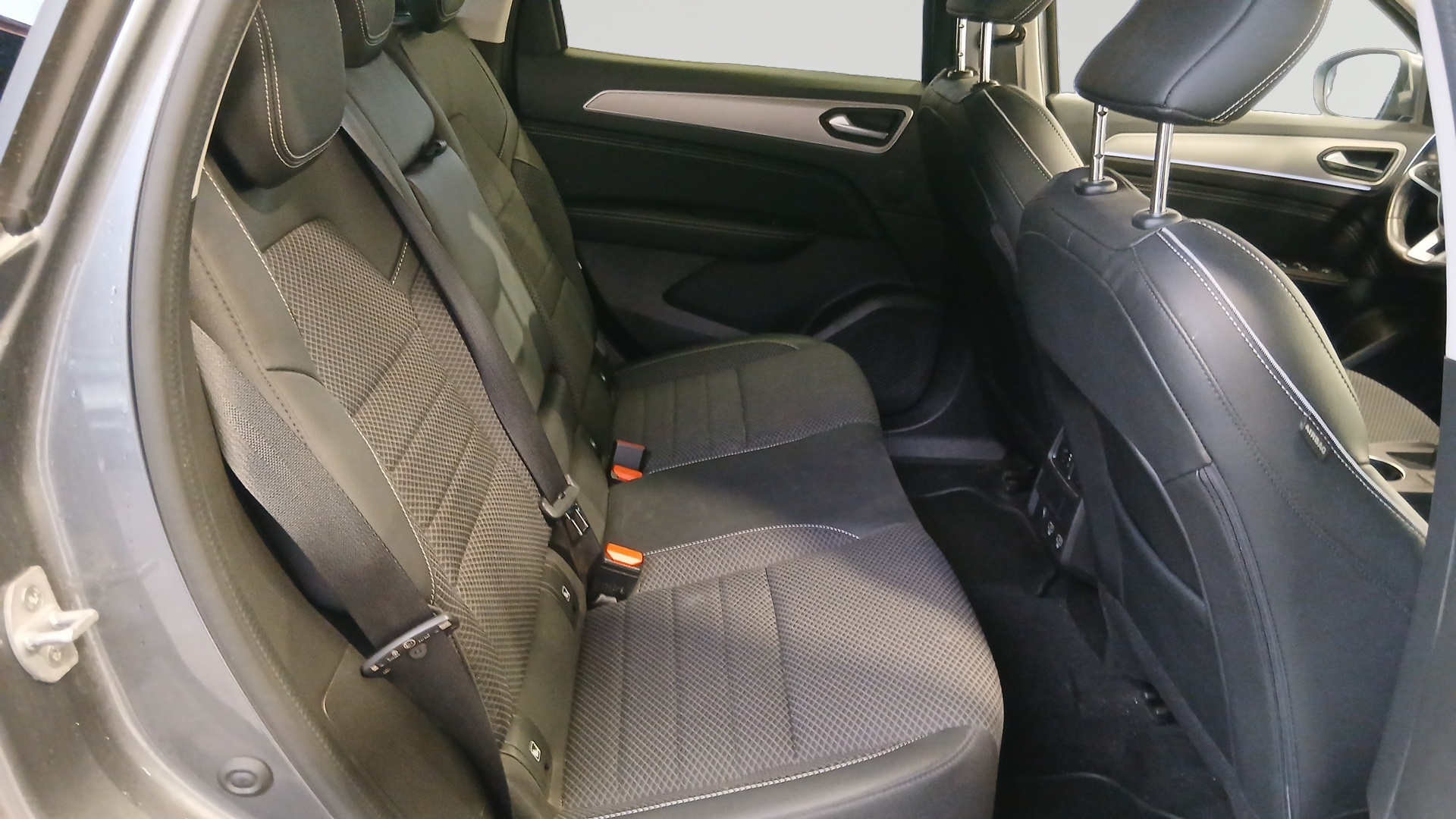 RENAULT ARKANA E-Tech 145 - 21B Intens