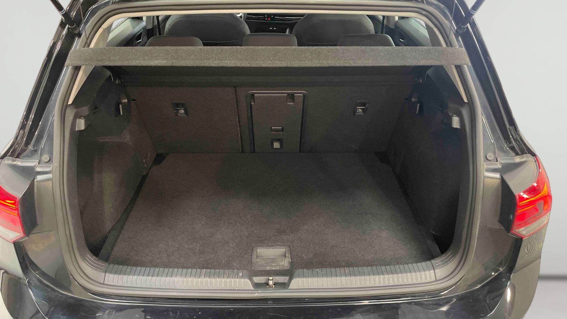 VOLKSWAGEN GOLF 1.0 eTSI OPF 110 DSG7 Life Business