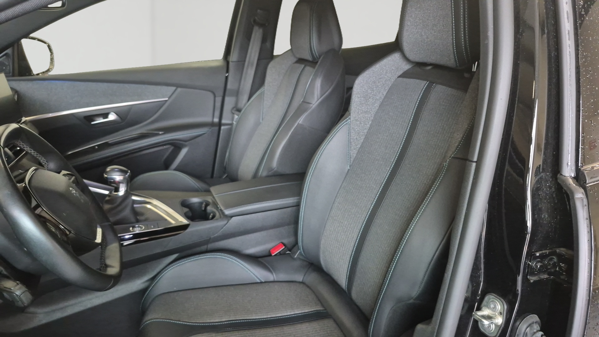 PEUGEOT 3008 PureTech 130ch S&S BVM6 Allure Pack
