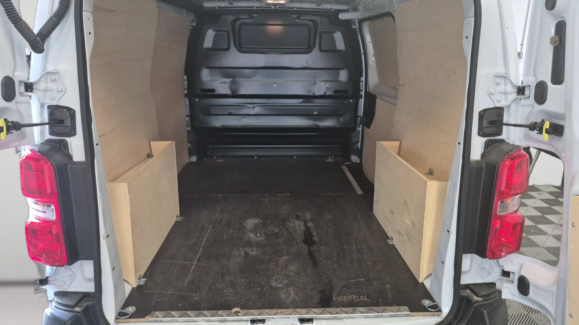 CITROEN JUMPY FOURGON FGN M BLUEHDI 120 S&S BVM6 DRIVER