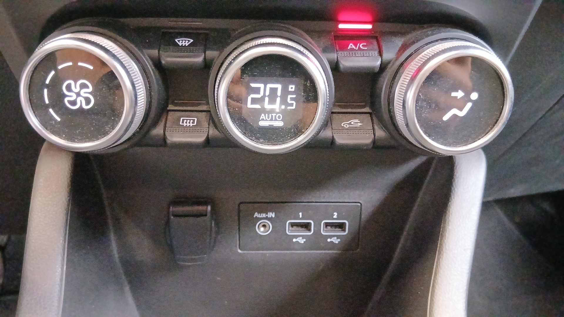RENAULT CLIO V Blue dCi 100 - 21N Business
