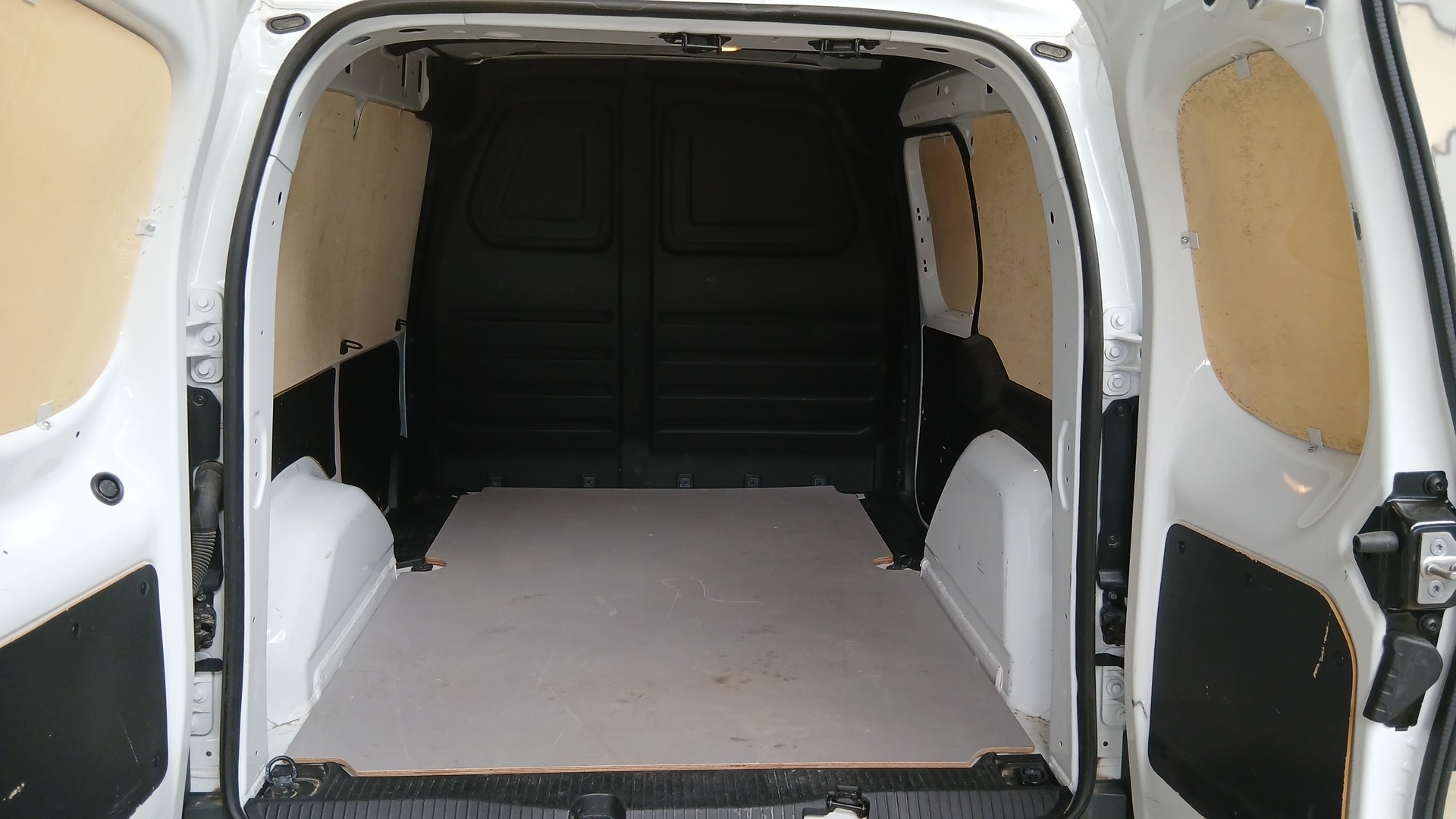 RENAULT KANGOO VAN BLUE DCI 95 GRAND CONFORT- 22