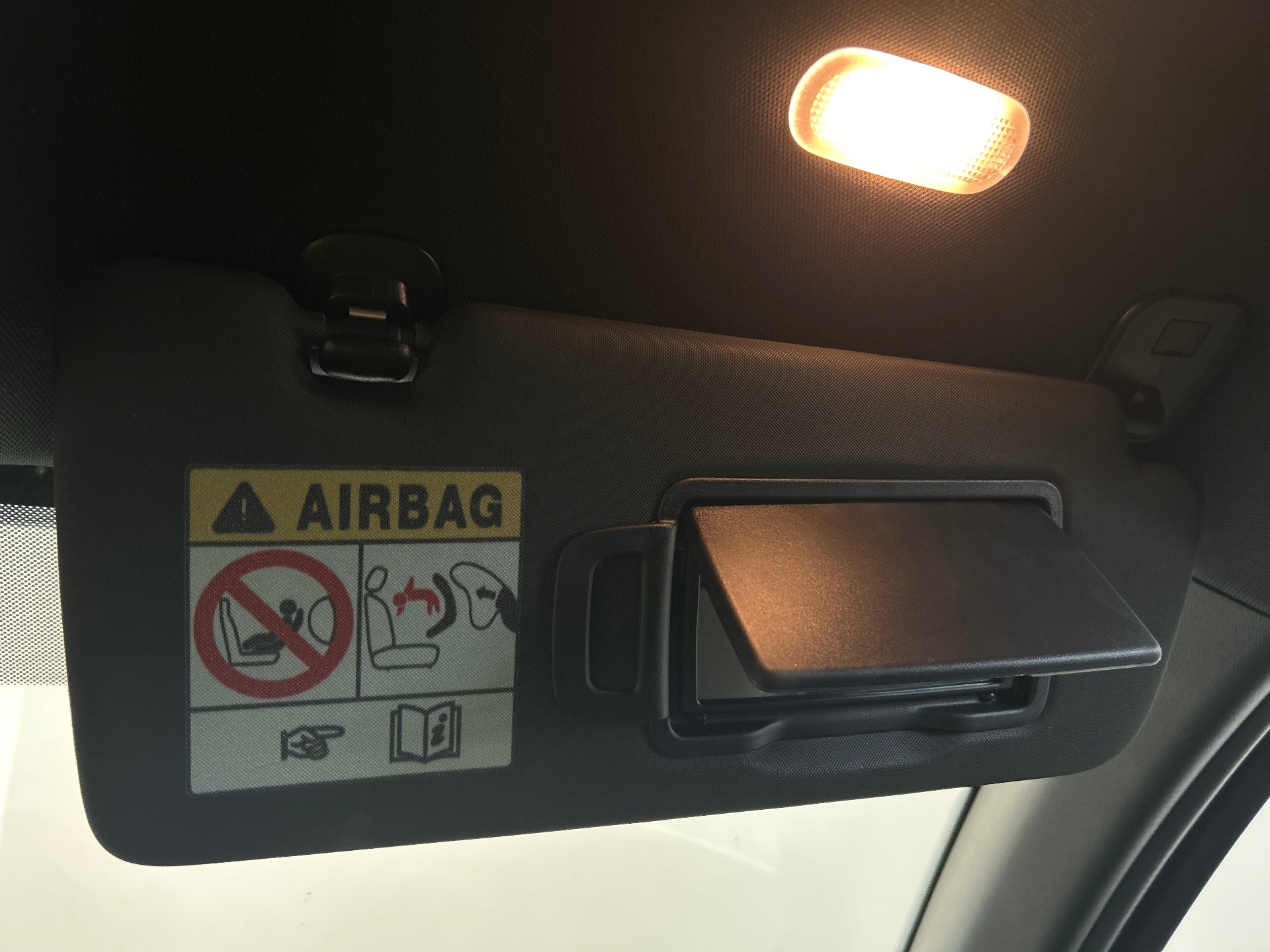 RENAULT ARKANA E-Tech 145 - 23 Techno
