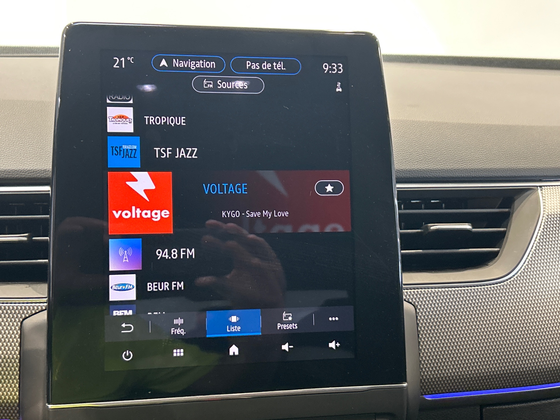 RENAULT ARKANA E-Tech 145 - 23 Techno