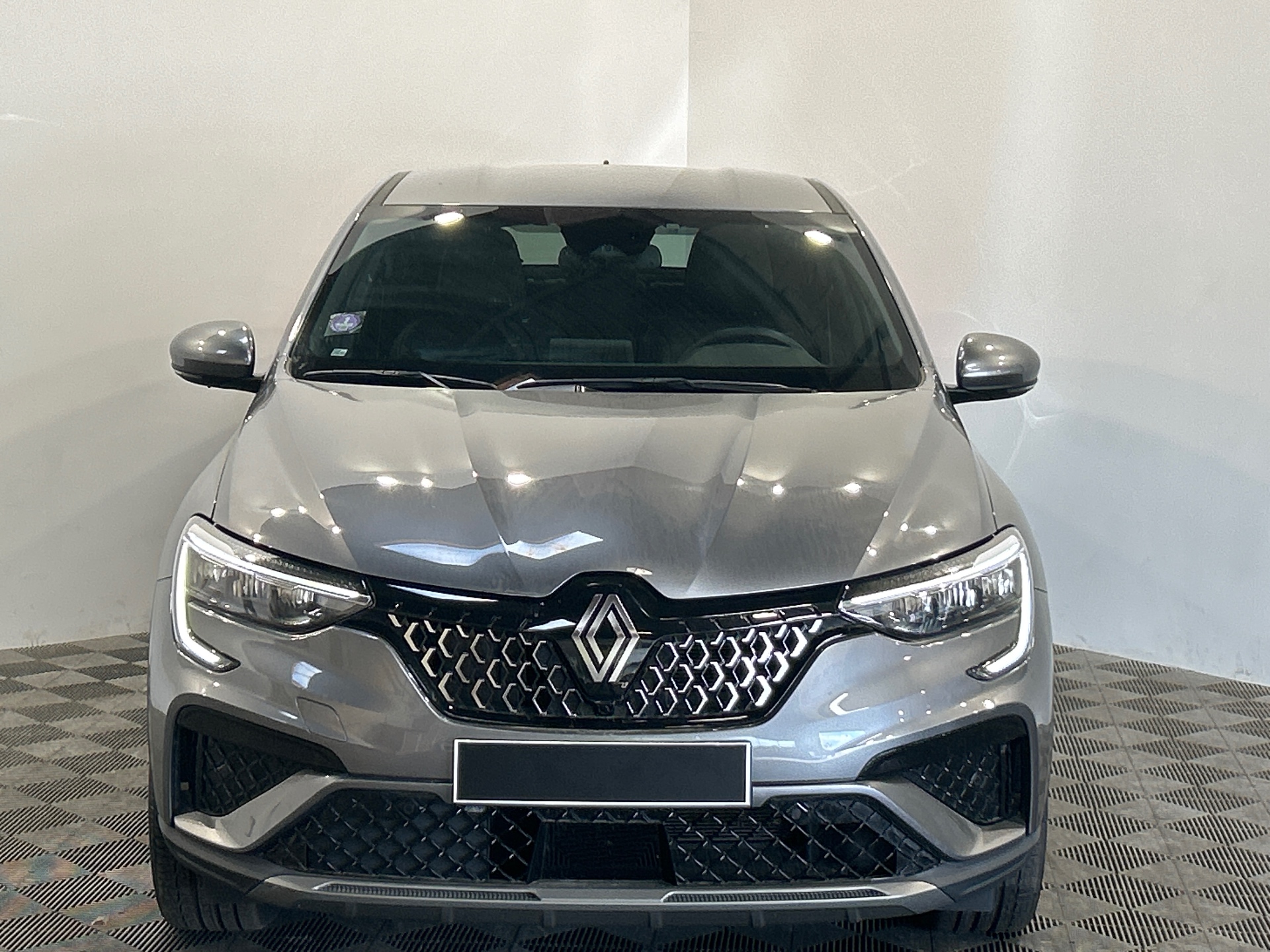 RENAULT ARKANA E-Tech 145 - 23 Techno