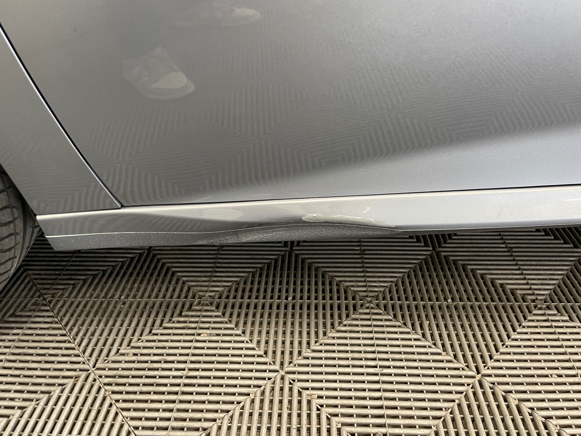 PEUGEOT 208 PureTech 100 S&S BVM6 Allure — expertise