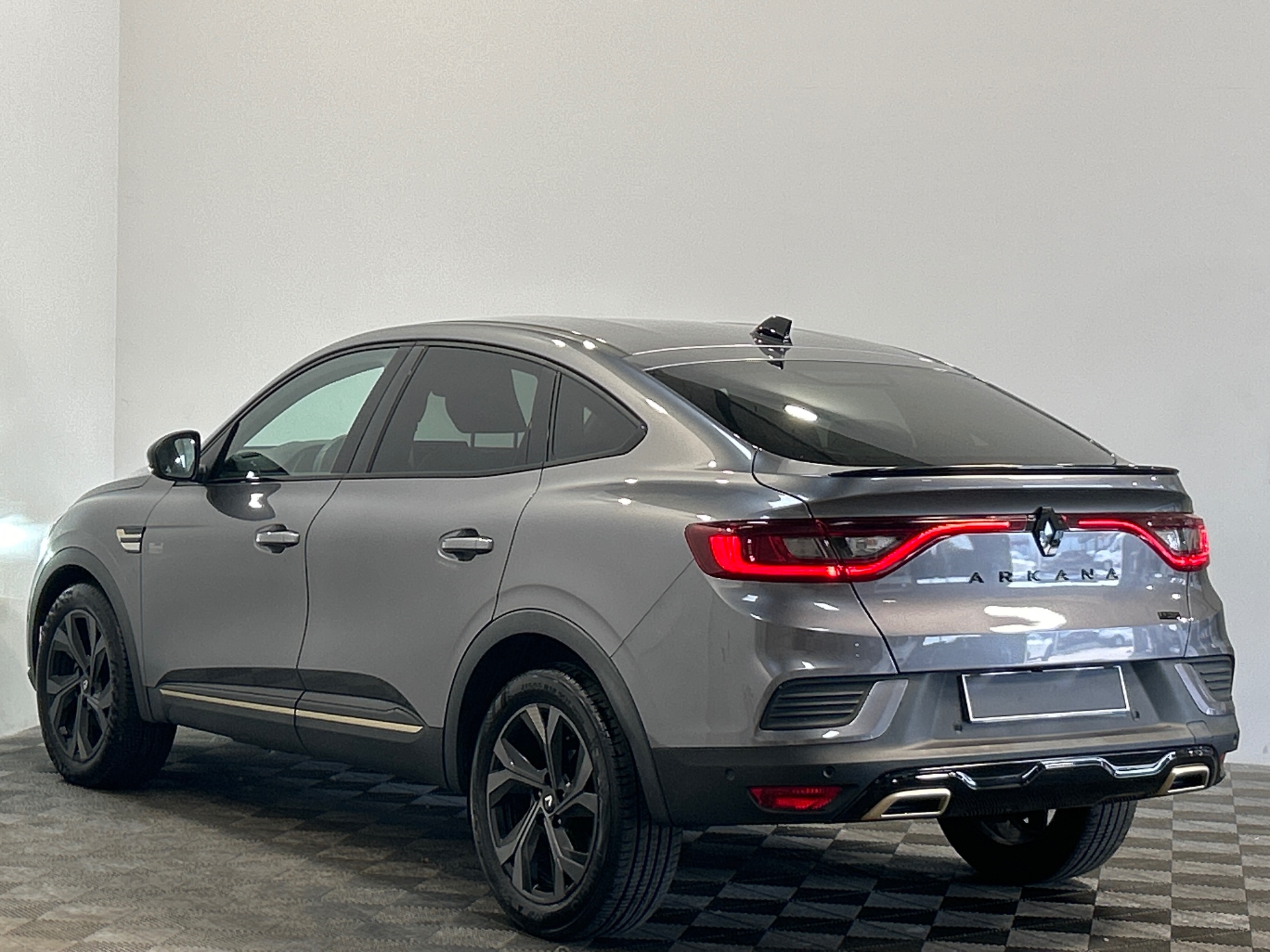 RENAULT ARKANA E-Tech hybride 145 - 22 Engineered