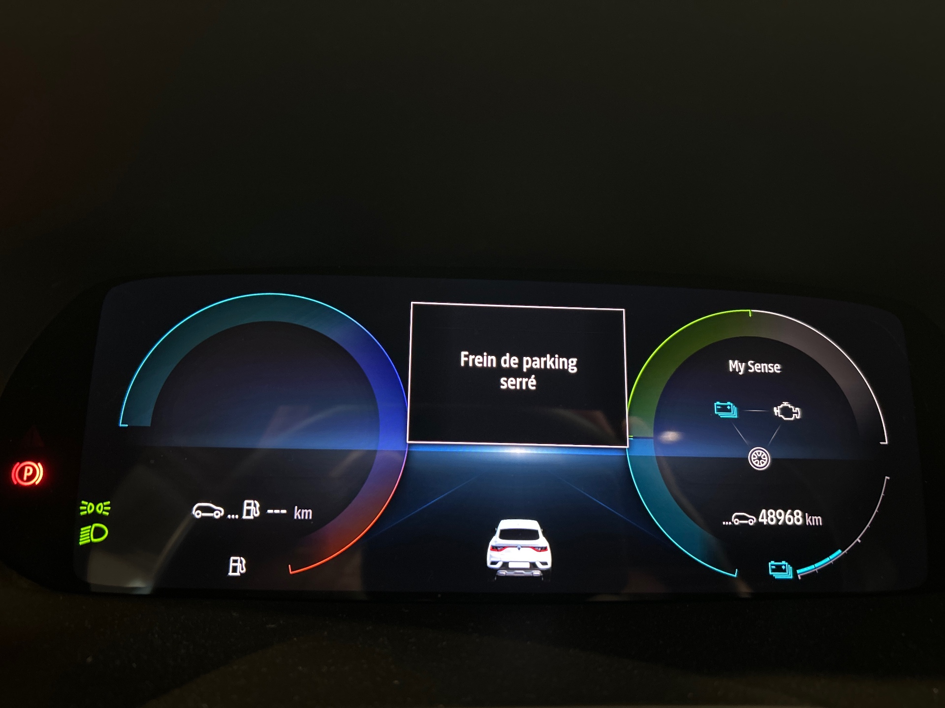 RENAULT ARKANA E-Tech 145 - 23 Techno