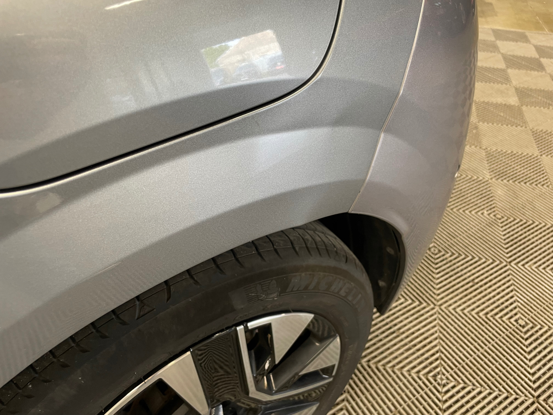 PEUGEOT 208 PureTech 100 S&S BVM6 Allure — expertise