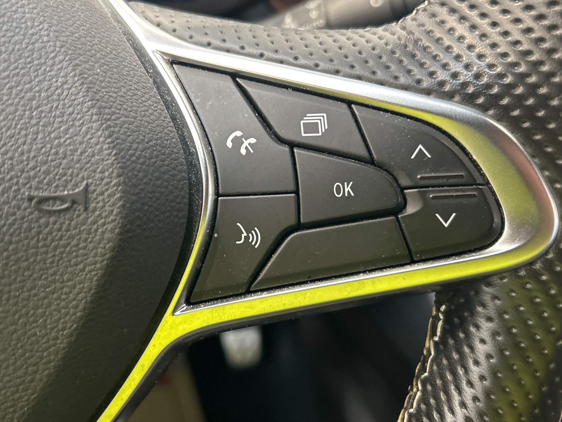RENAULT ARKANA E-Tech hybride 145 - 22 Engineered