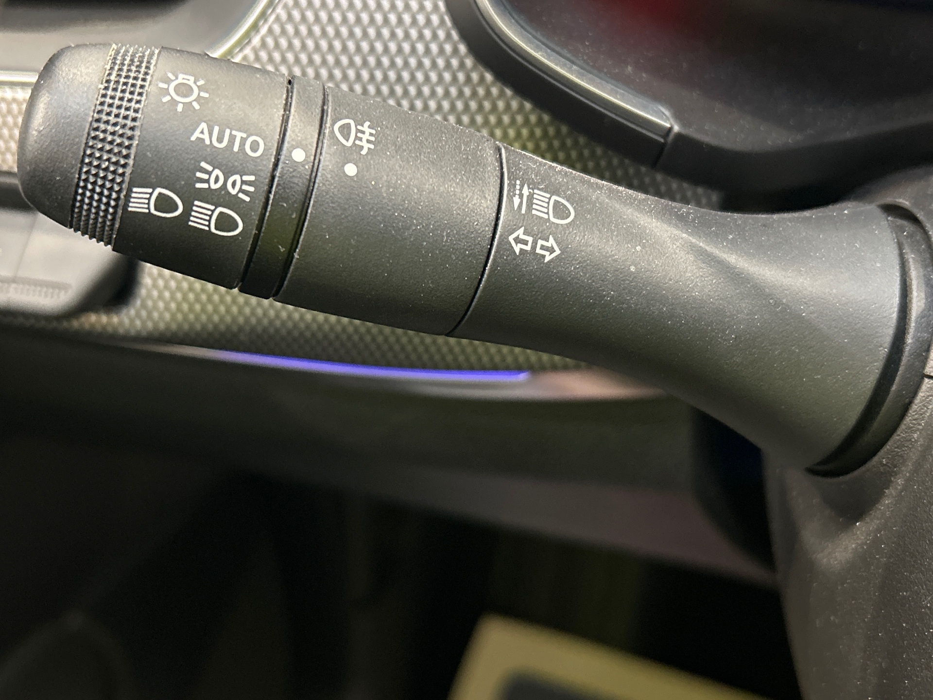 RENAULT ARKANA E-Tech 145 - 23 Techno