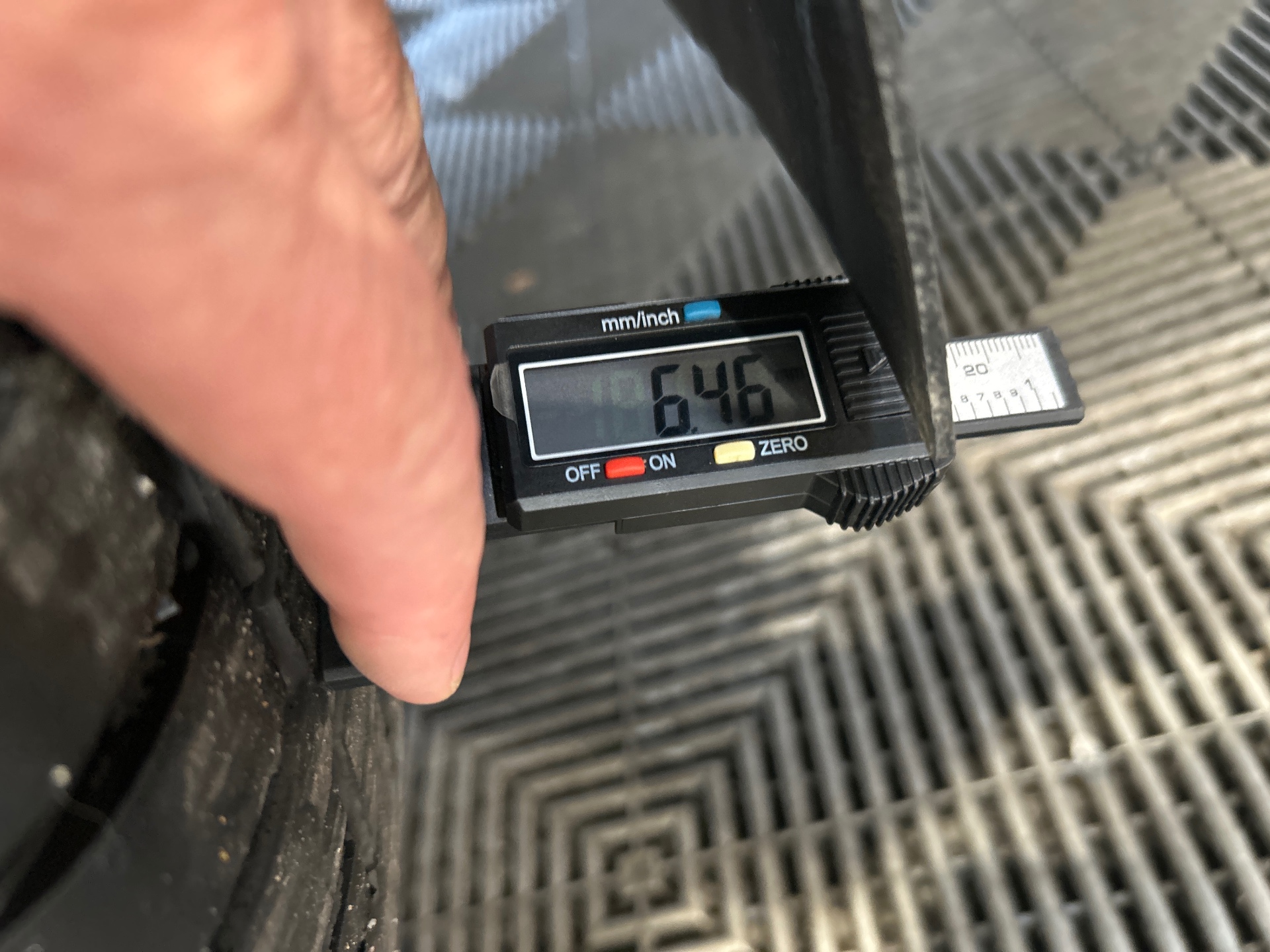 RENAULT ARKANA E-Tech 145 - 23 Techno — expertise