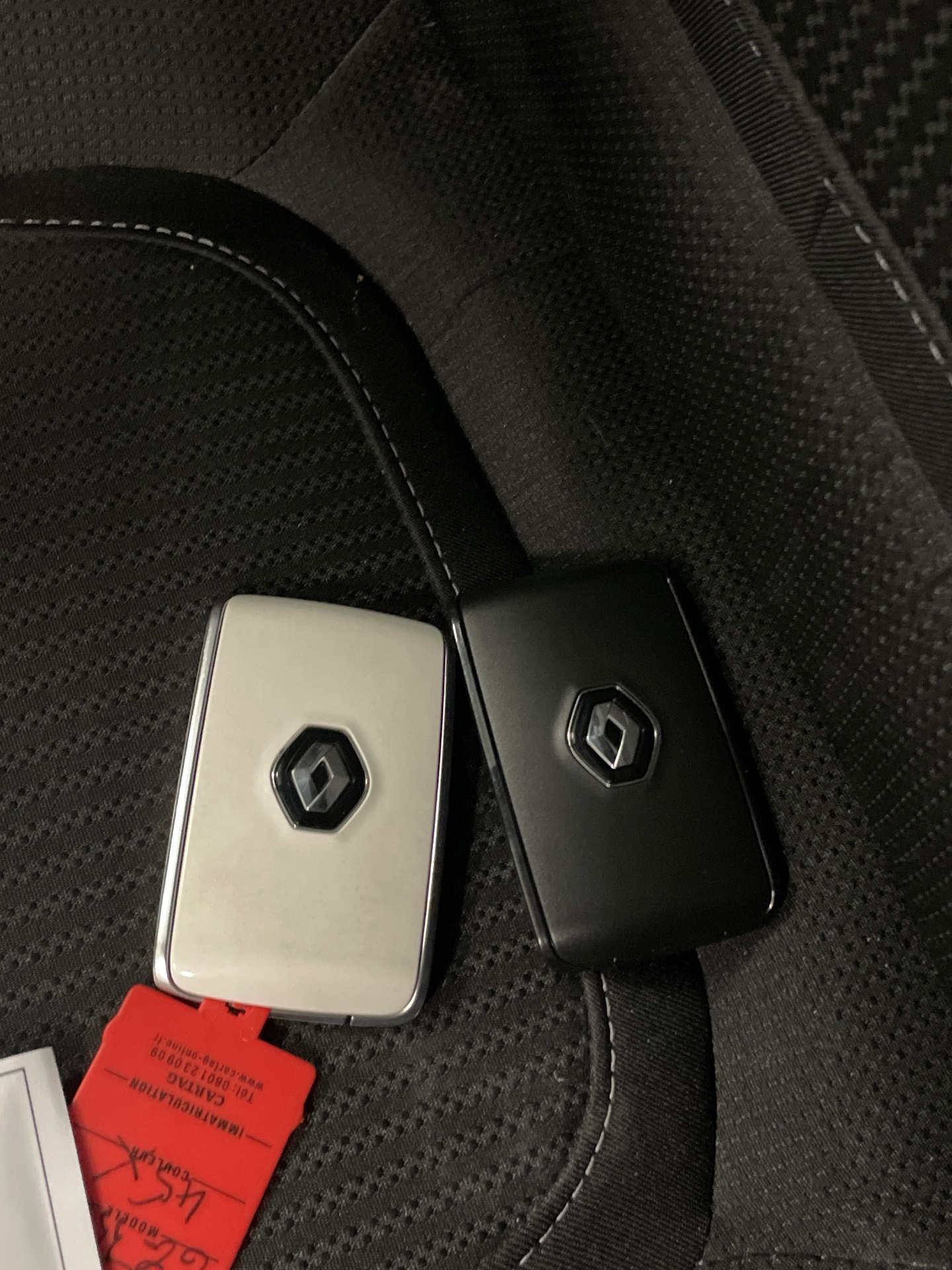 RENAULT MEGANE IV BERLINE Blue dCi 115 EDC - 21N Business — expertise