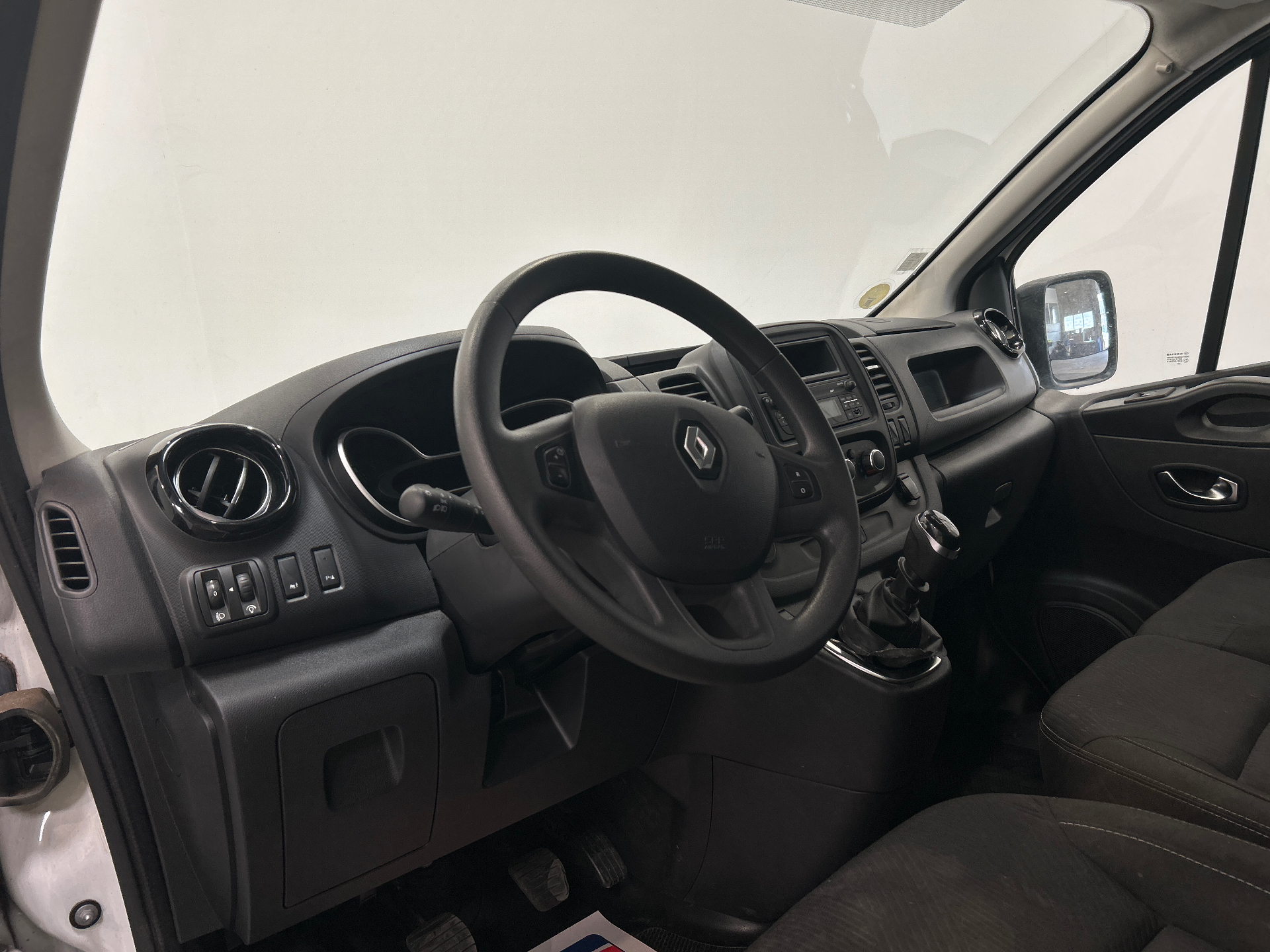 RENAULT TRAFIC FOURGON FGN L1H1 1000 KG DCI 120 GRAND CONFORT