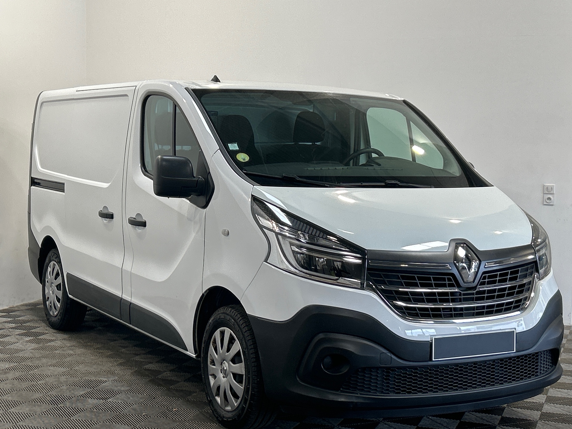 RENAULT TRAFIC FOURGON FGN L1H1 1000 KG DCI 120 GRAND CONFORT