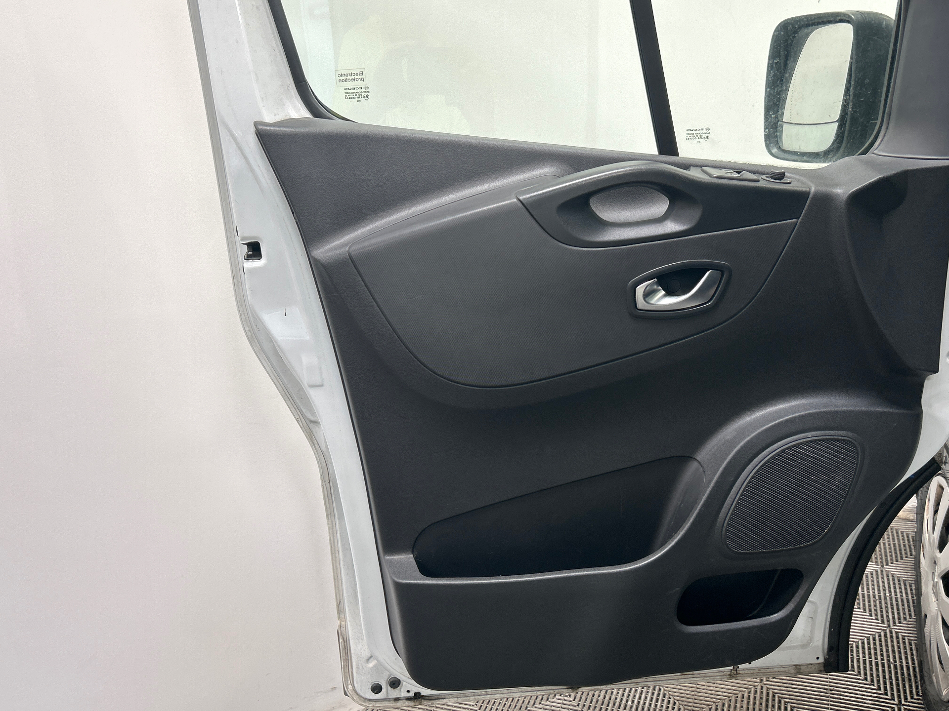 RENAULT TRAFIC FOURGON FGN L1H1 1000 KG DCI 120 GRAND CONFORT