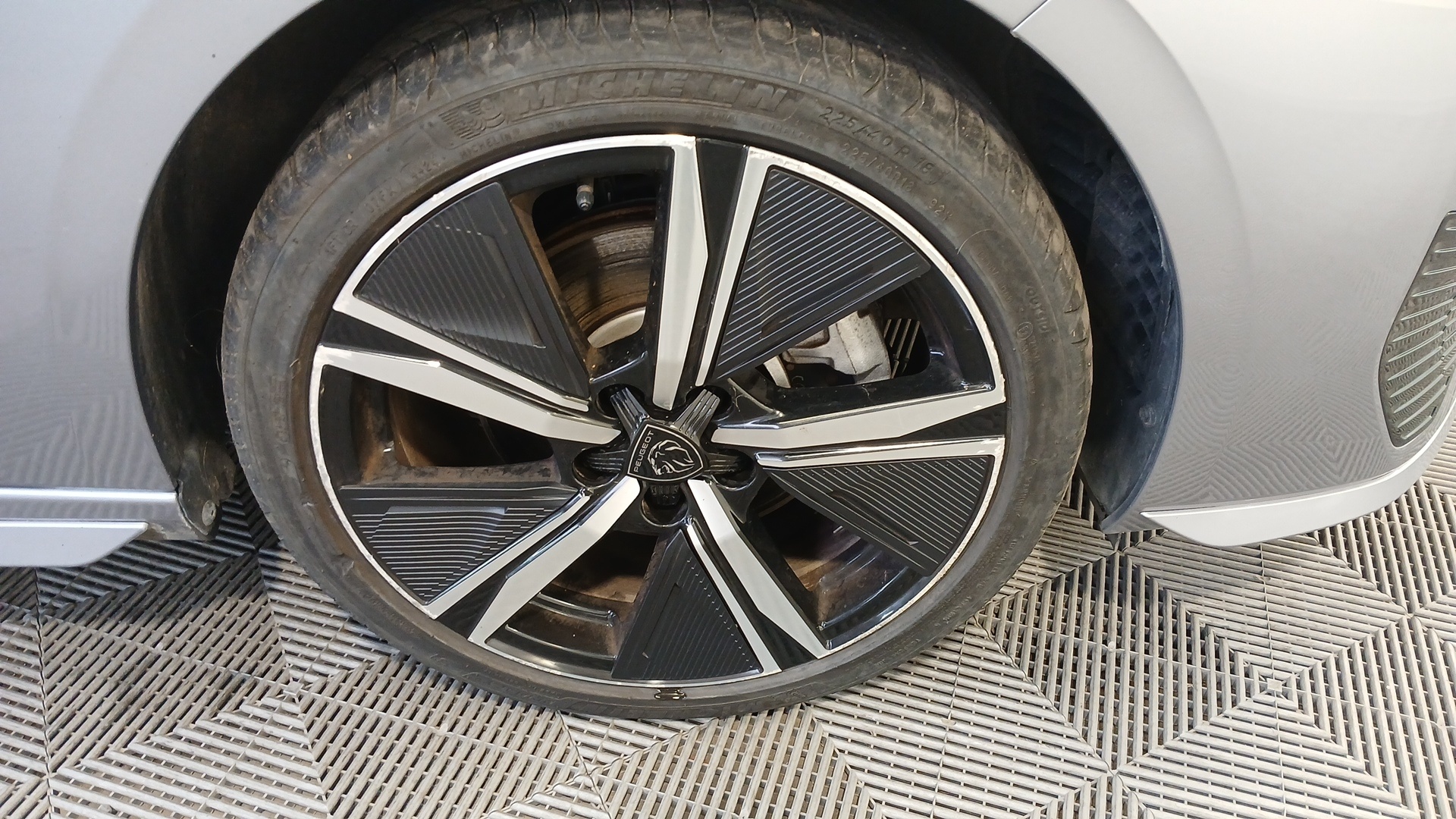 PEUGEOT 308 SW GT Hybrid 145 ch e-DCS6 — expertise