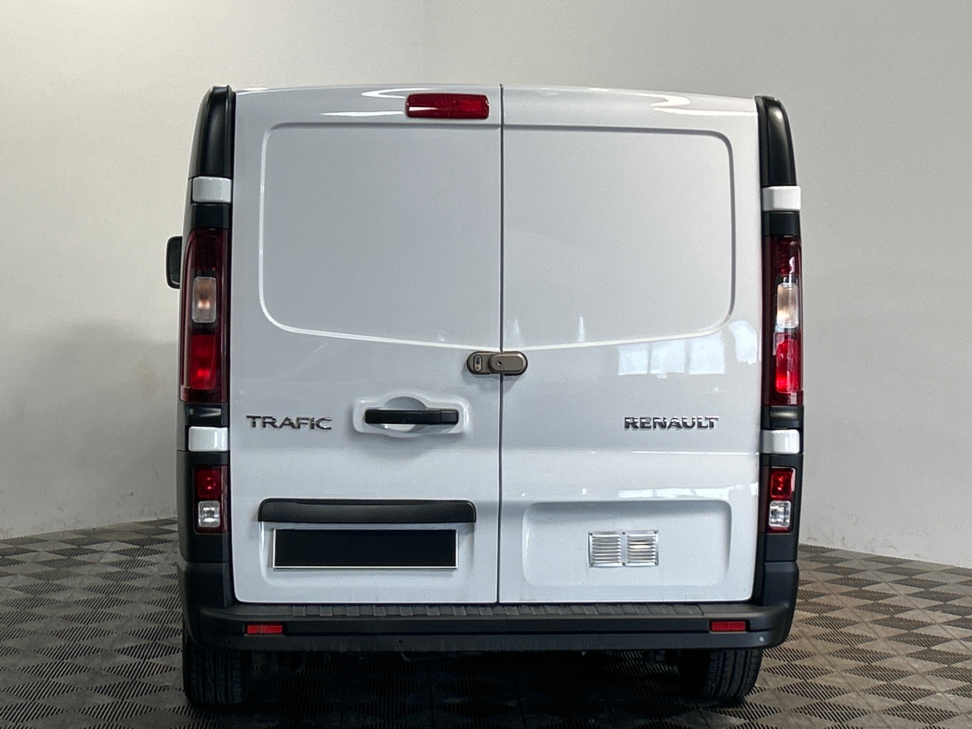 RENAULT TRAFIC FOURGON FGN L1H1 1000 KG DCI 120 GRAND CONFORT