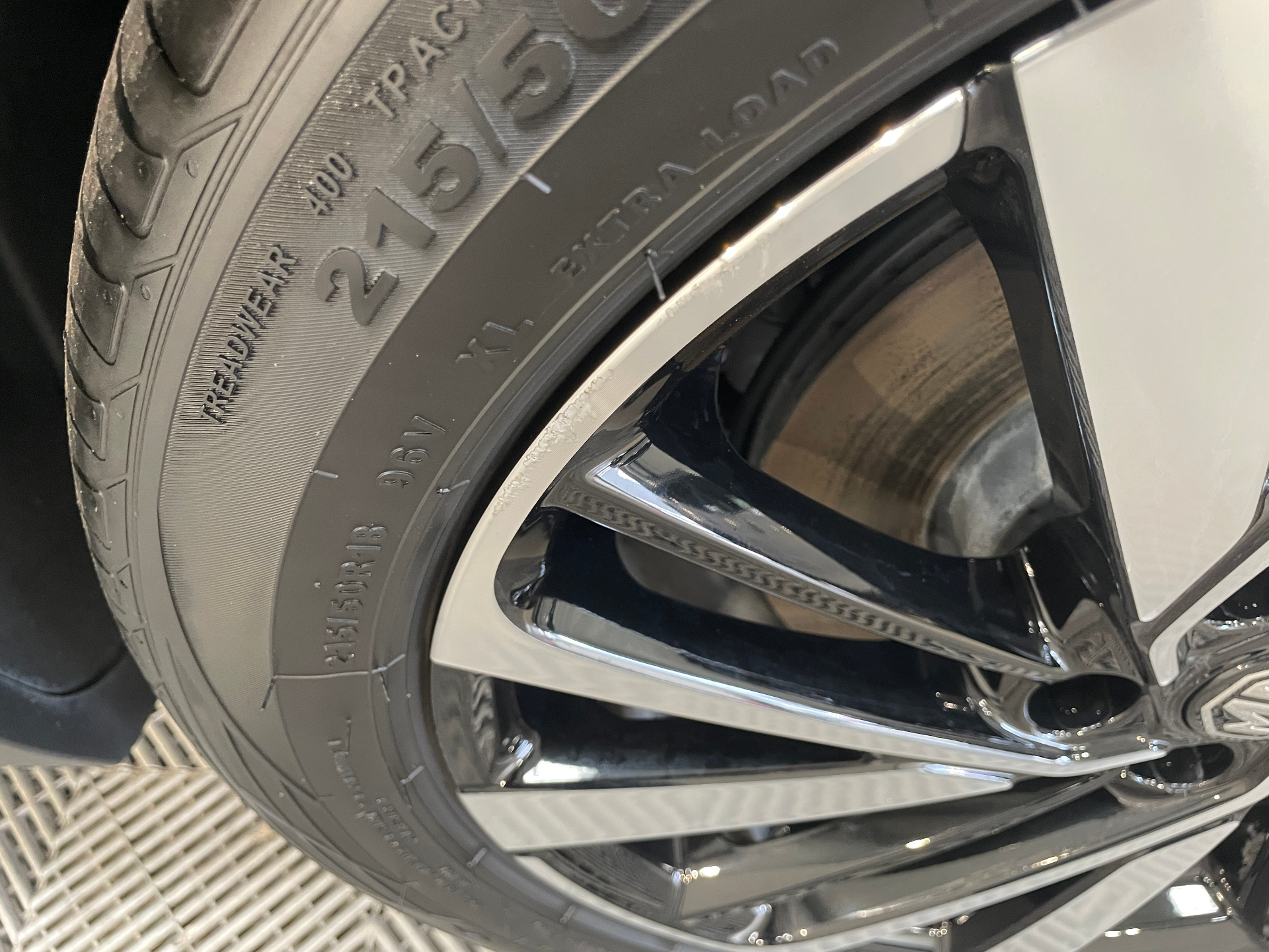 MG ZS ZS HYBRID LUXURY — expertise