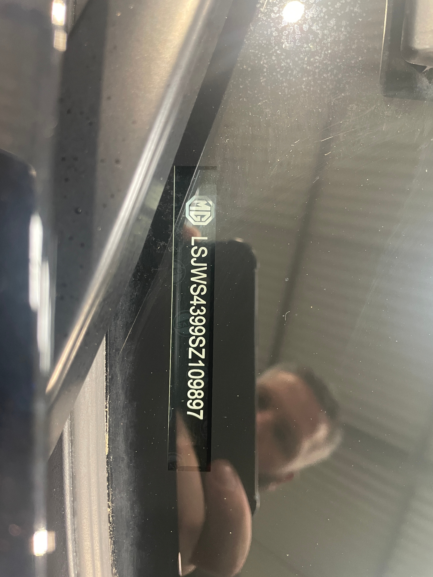 MG ZS ZS HYBRID LUXURY — expertise