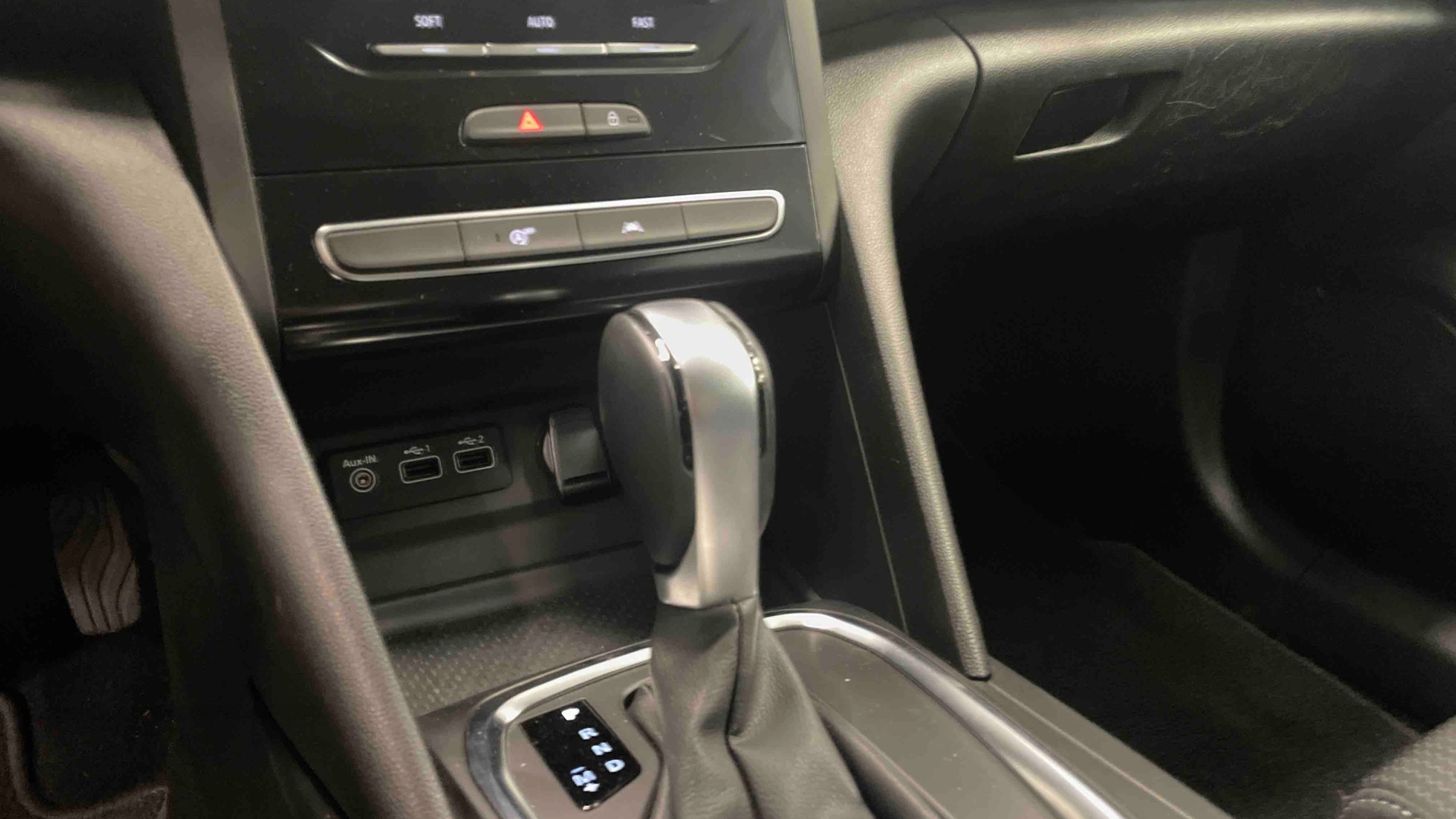 RENAULT MEGANE IV BERLINE Blue dCi 115 EDC - 21N Business