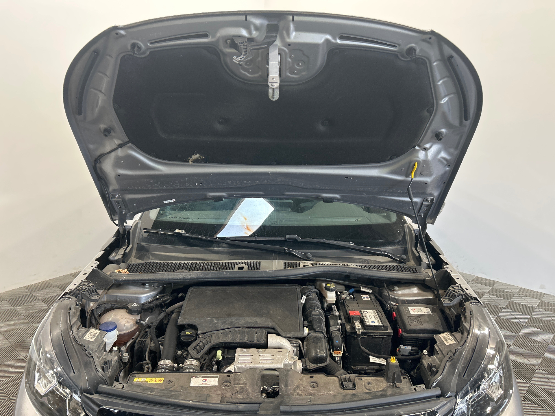 PEUGEOT 2008 PACK PT 130 S&S BVM6 — expertise