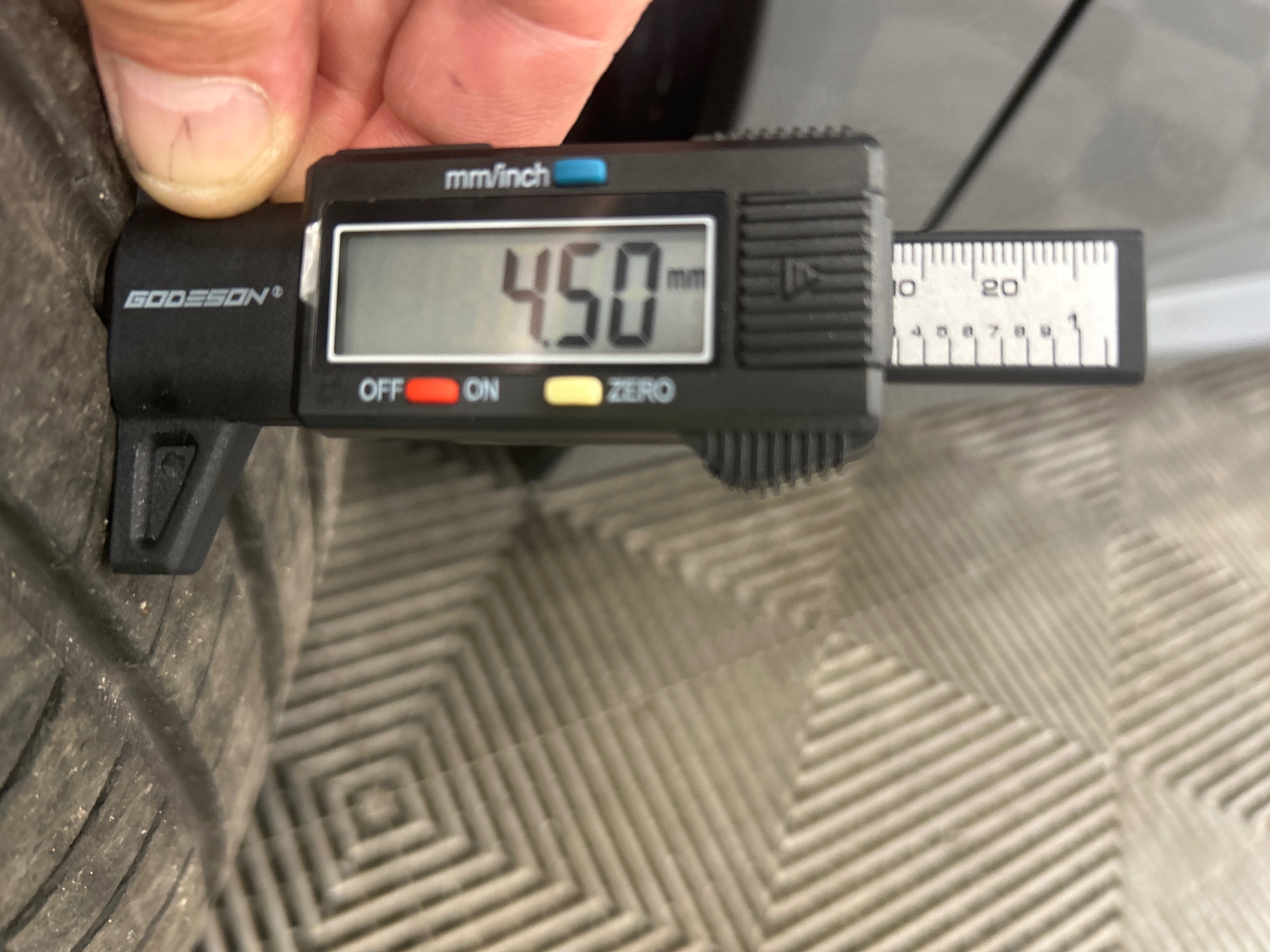 PEUGEOT 208 Allure 100 ch BVM6 — expertise