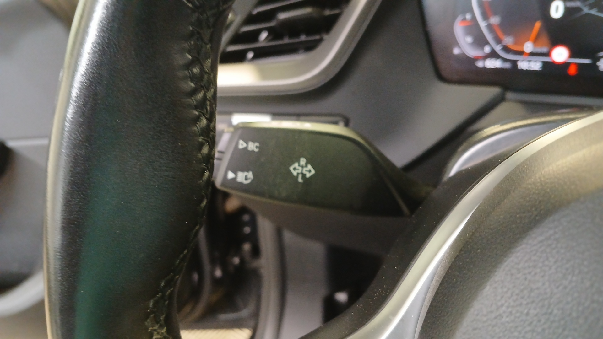 BMW SERIE 1 F40 118i 136 ch DKG7 M Sport